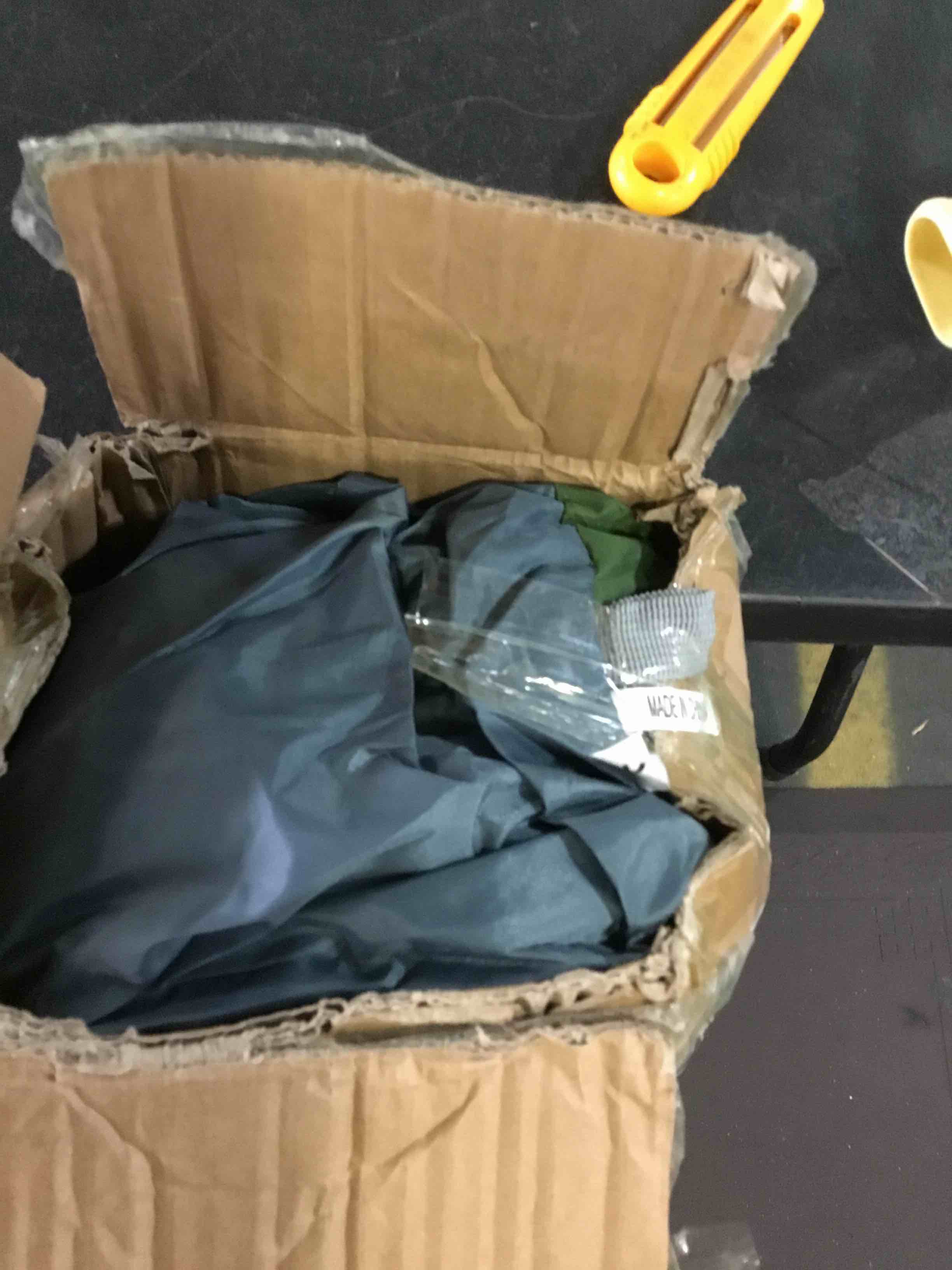 https://s3.amazonaws.com/lotting-images-prod/bidfta/BLU5419266_1690394020288.jpeg
