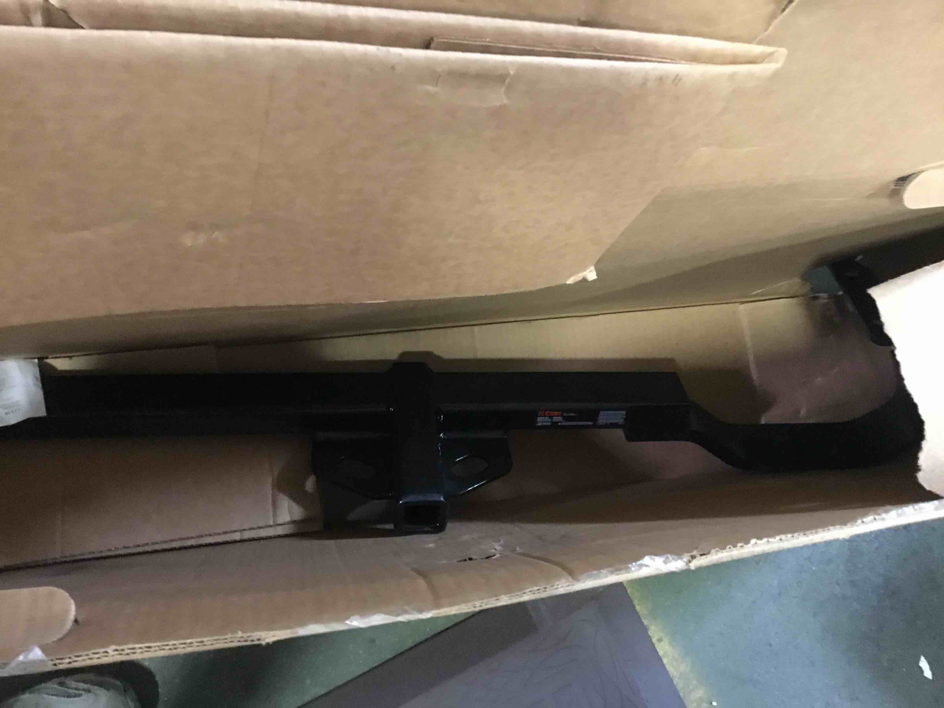 https://s3.amazonaws.com/lotting-images-prod/bidfta/BLU5419490_1690471929061.jpeg