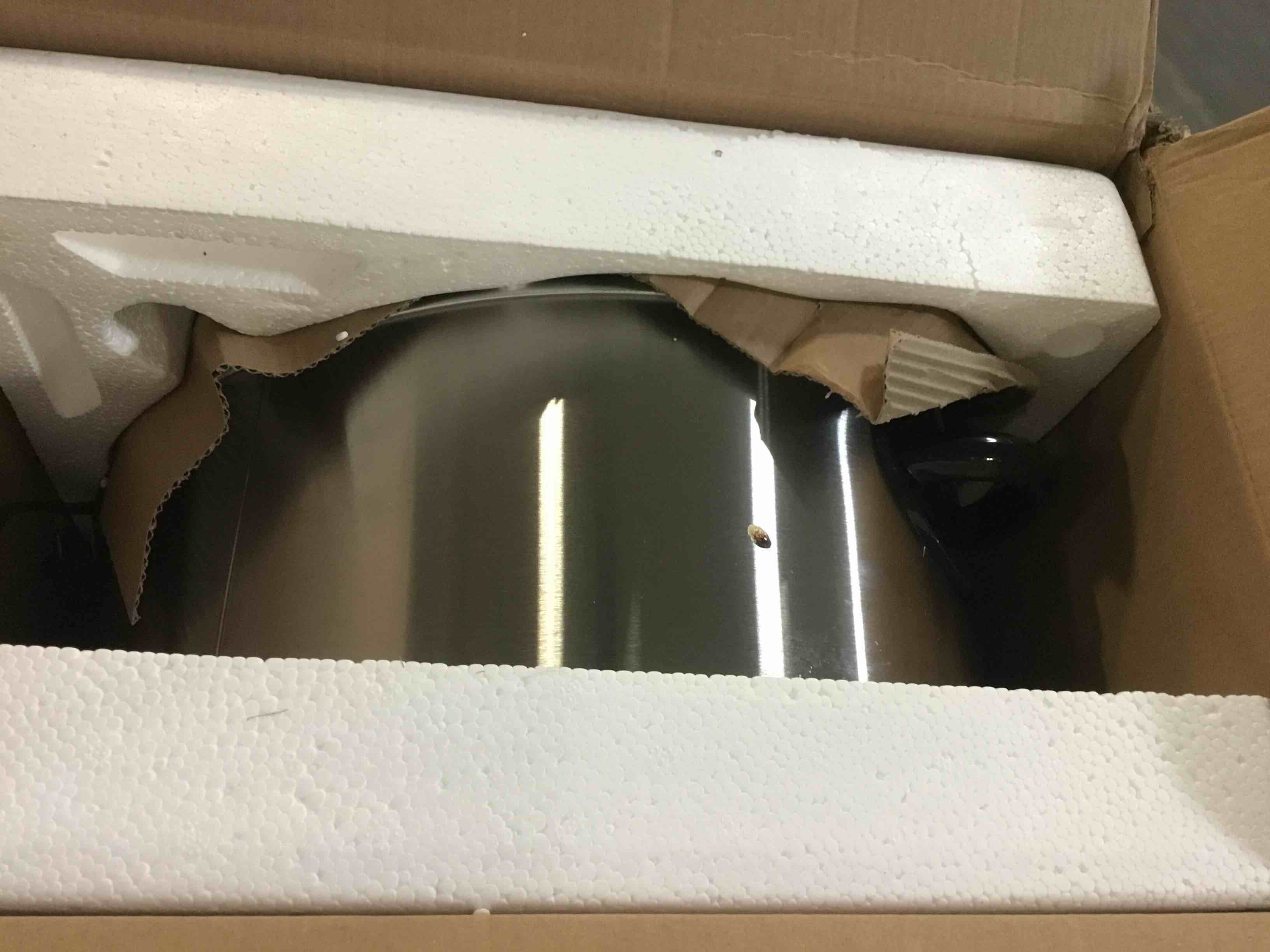 https://s3.amazonaws.com/lotting-images-prod/bidfta/BLU5419728_1690548220572.jpeg