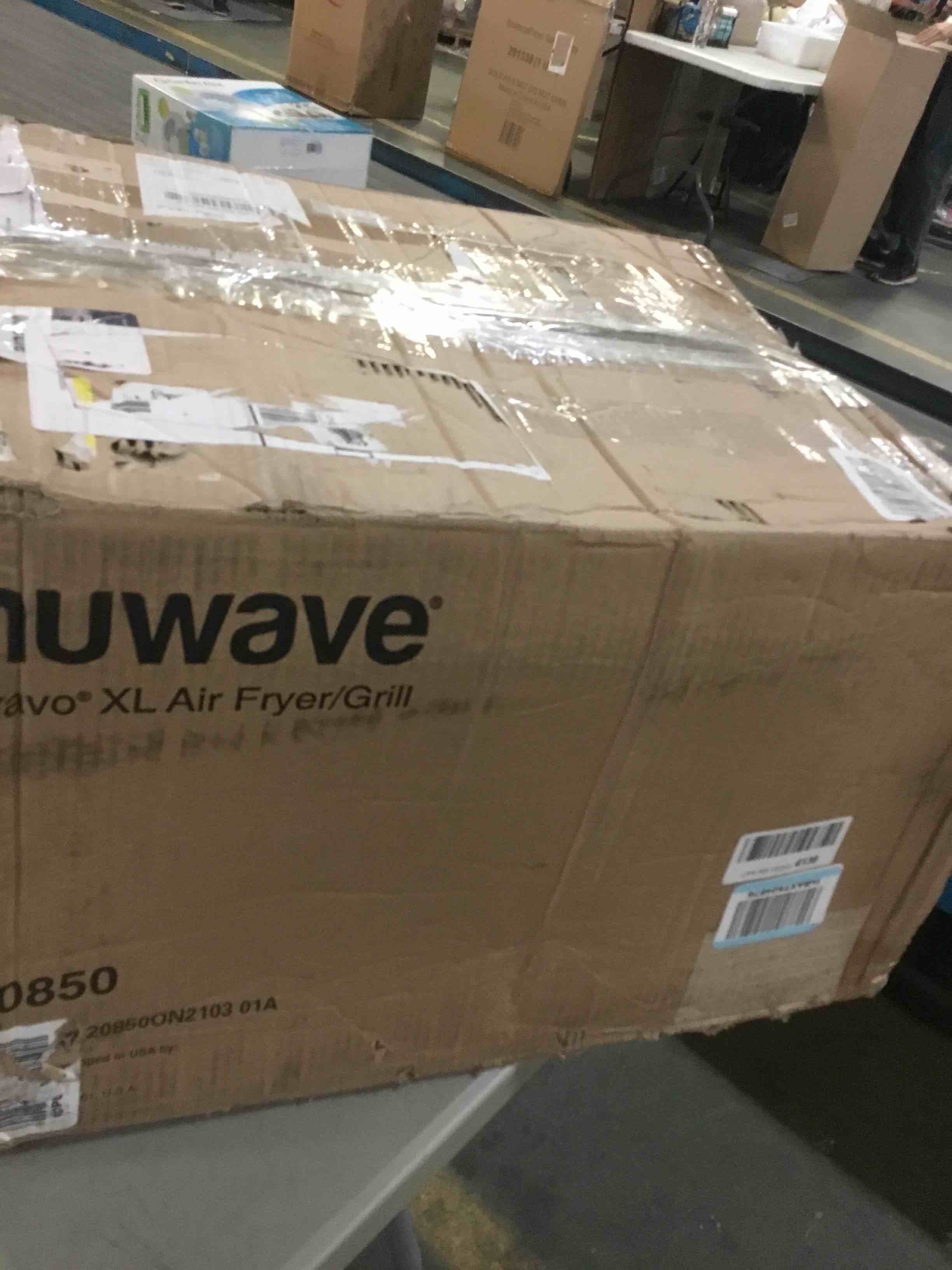 https://s3.amazonaws.com/lotting-images-prod/bidfta/BLU5419765_1690551254635.jpeg