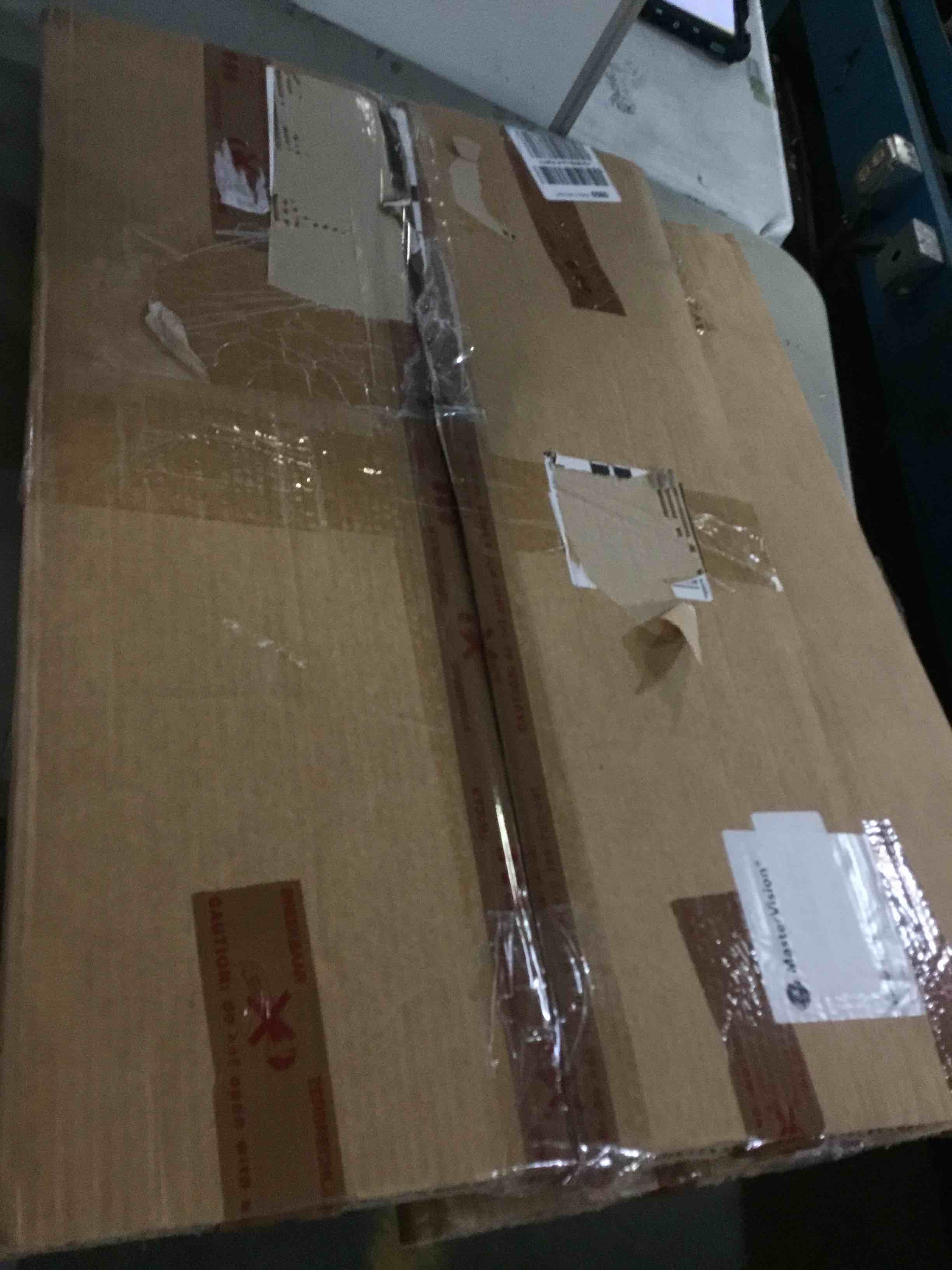 https://s3.amazonaws.com/lotting-images-prod/bidfta/BLU5419787_1690554333464.jpeg