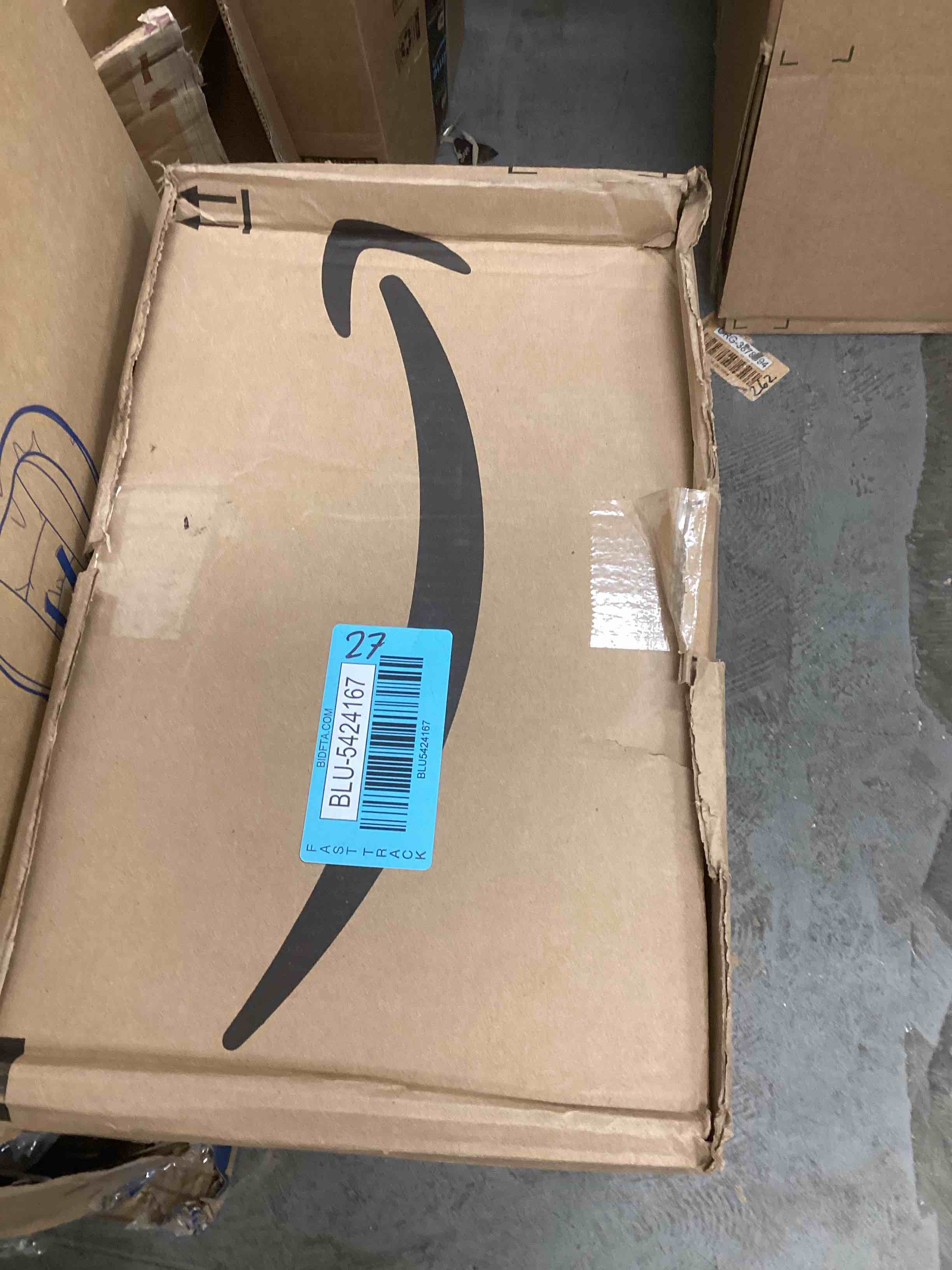 https://s3.amazonaws.com/lotting-images-prod/bidfta/BLU5424167_1705157064220.jpeg