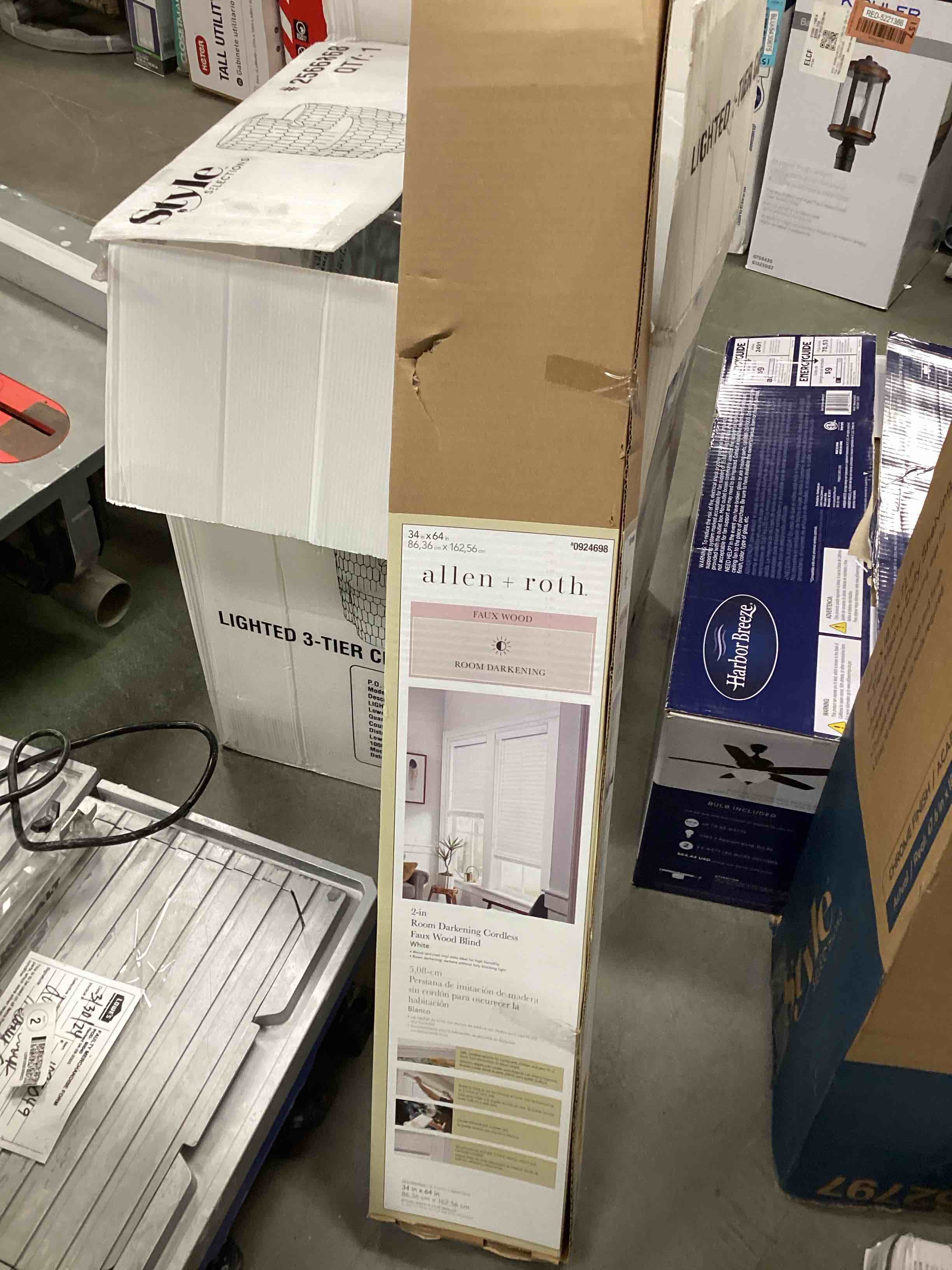 https://s3.amazonaws.com/lotting-images-prod/bidfta/BLU5424639_1715683229075.jpeg