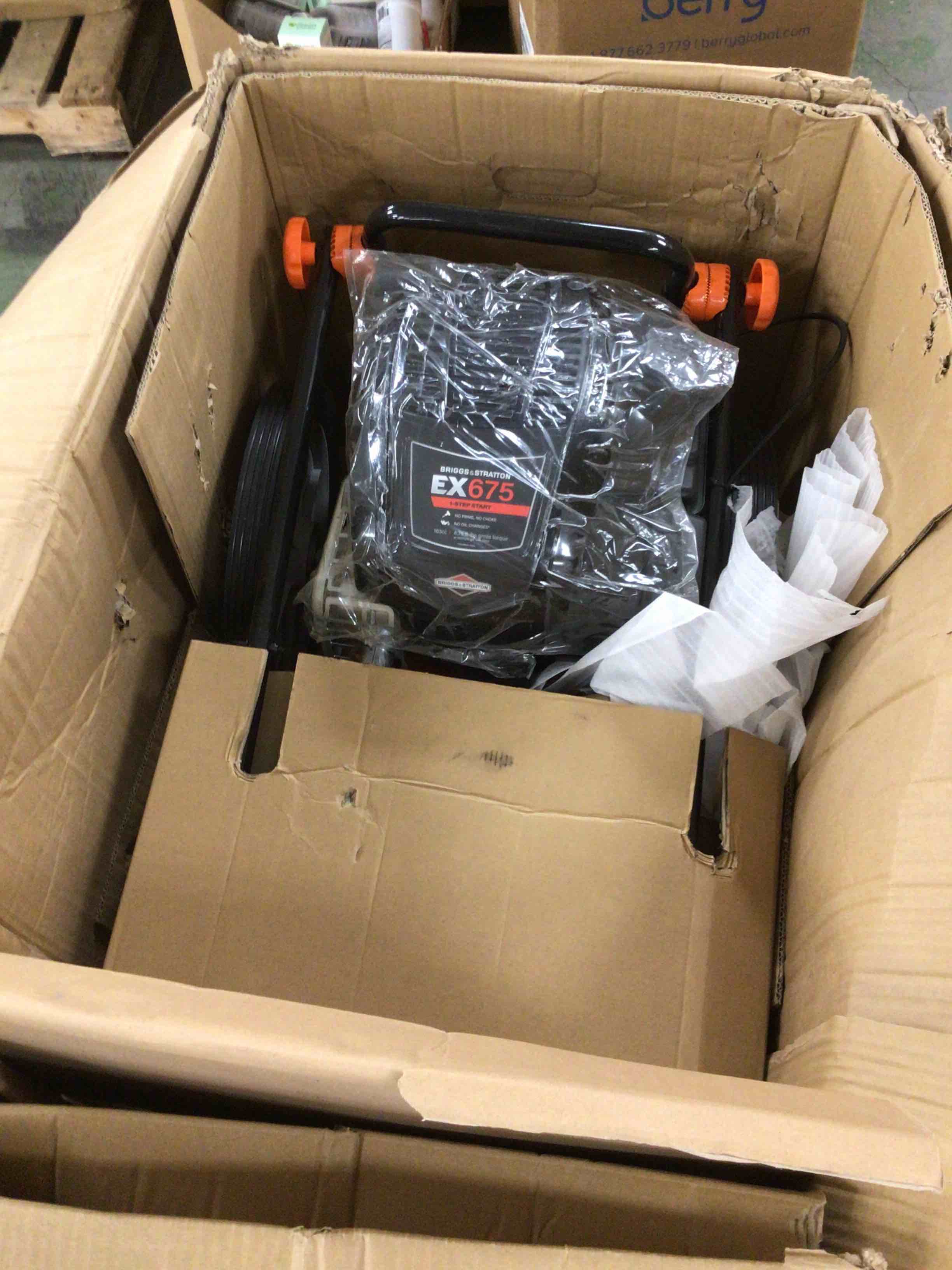 https://s3.amazonaws.com/lotting-images-prod/bidfta/BLU5427313_1712083243537.jpeg