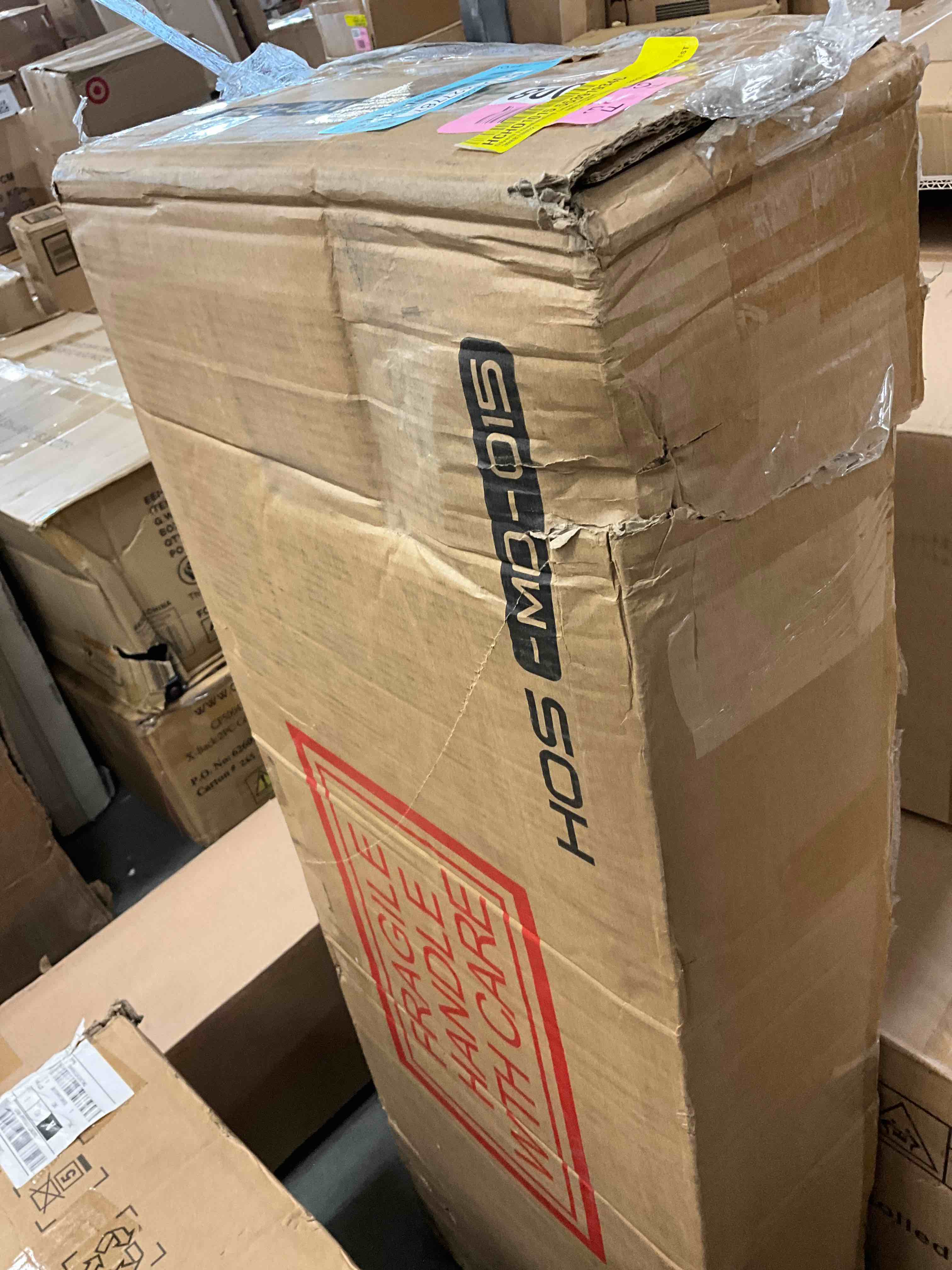 https://s3.amazonaws.com/lotting-images-prod/bidfta/BLU5427787_1702658622358.jpeg