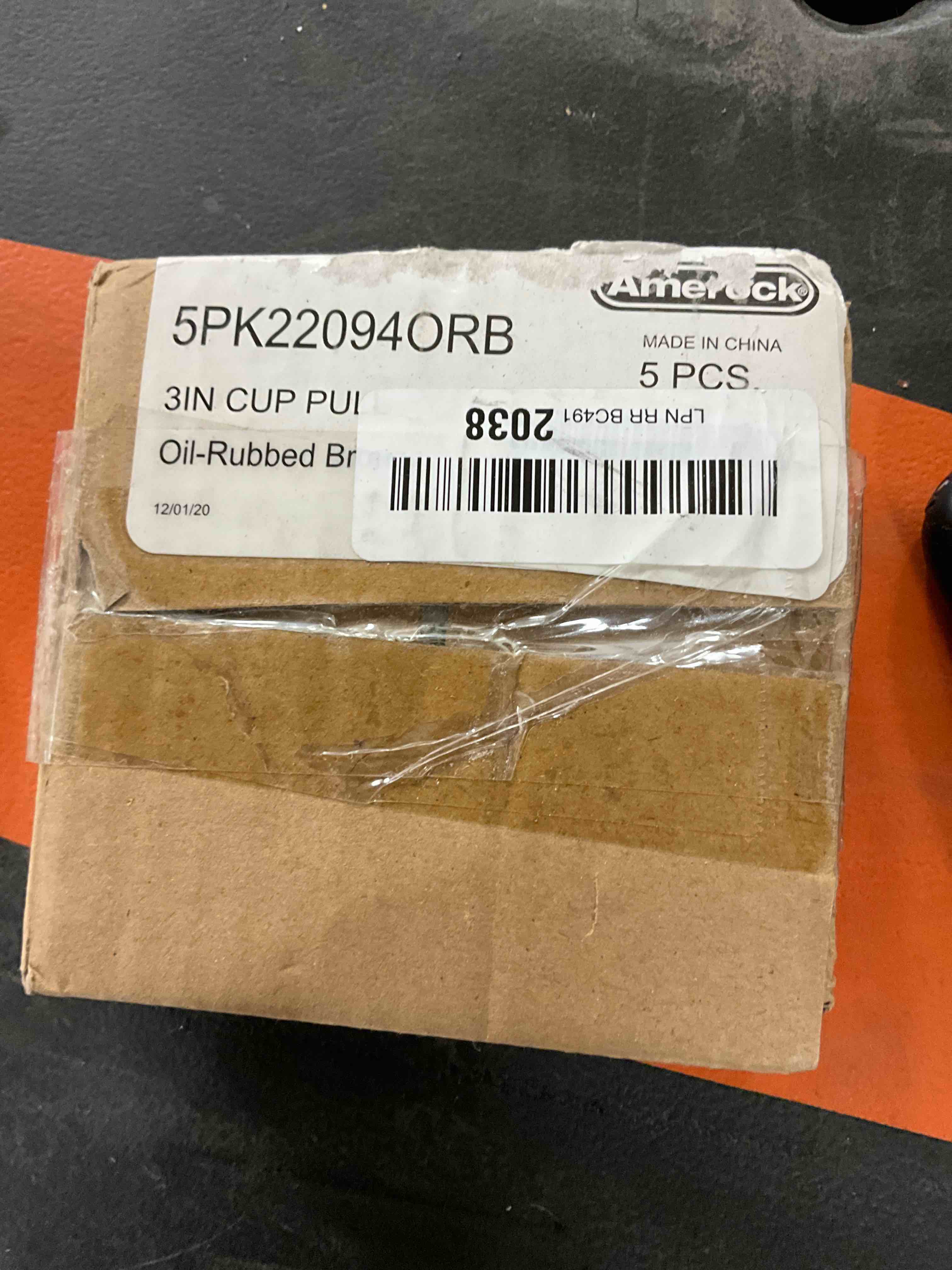 https://s3.amazonaws.com/lotting-images-prod/bidfta/BLU5427800_1702663899994.jpeg