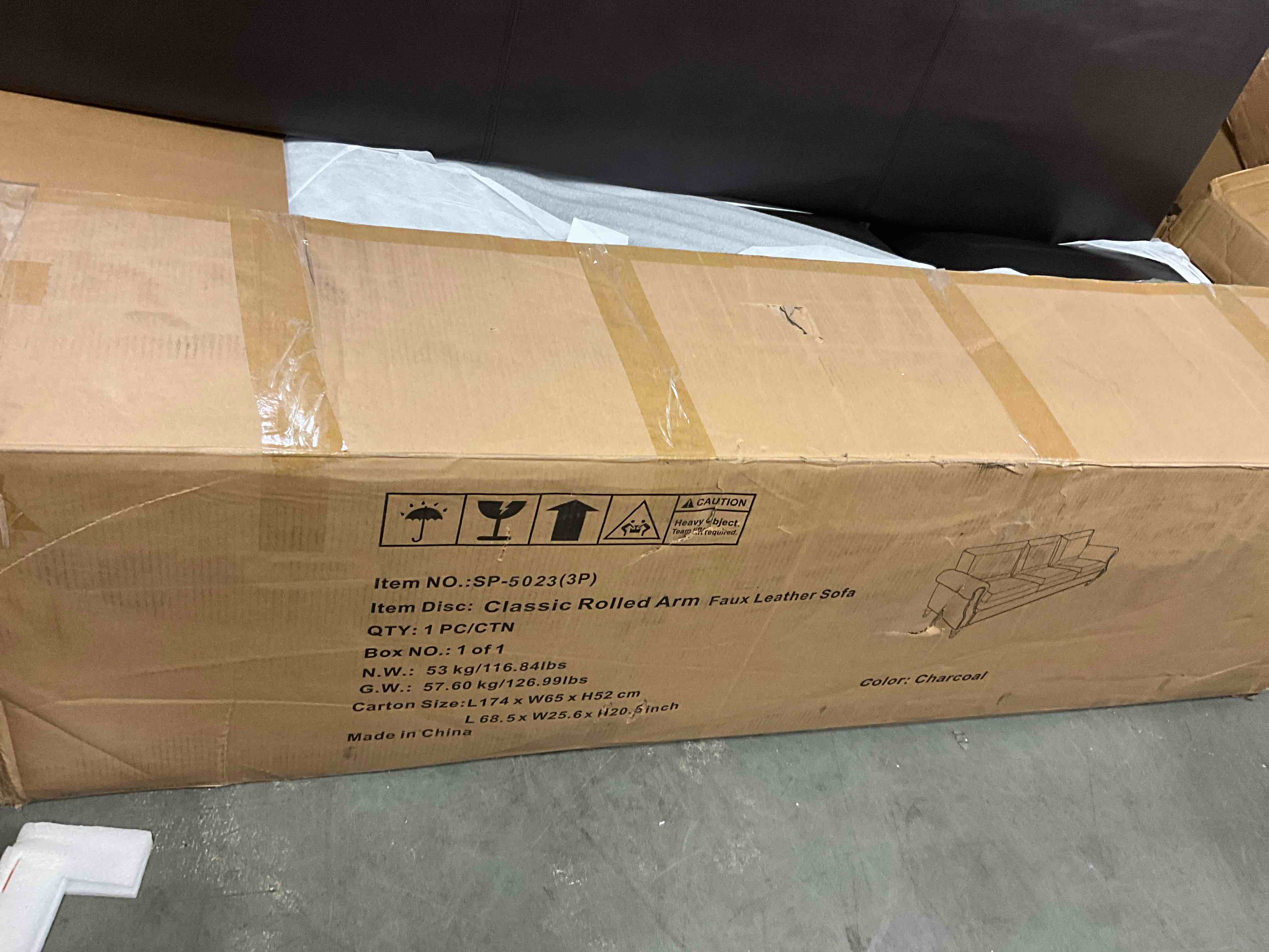 https://s3.amazonaws.com/lotting-images-prod/bidfta/BLU5427808_1702666178313.jpeg