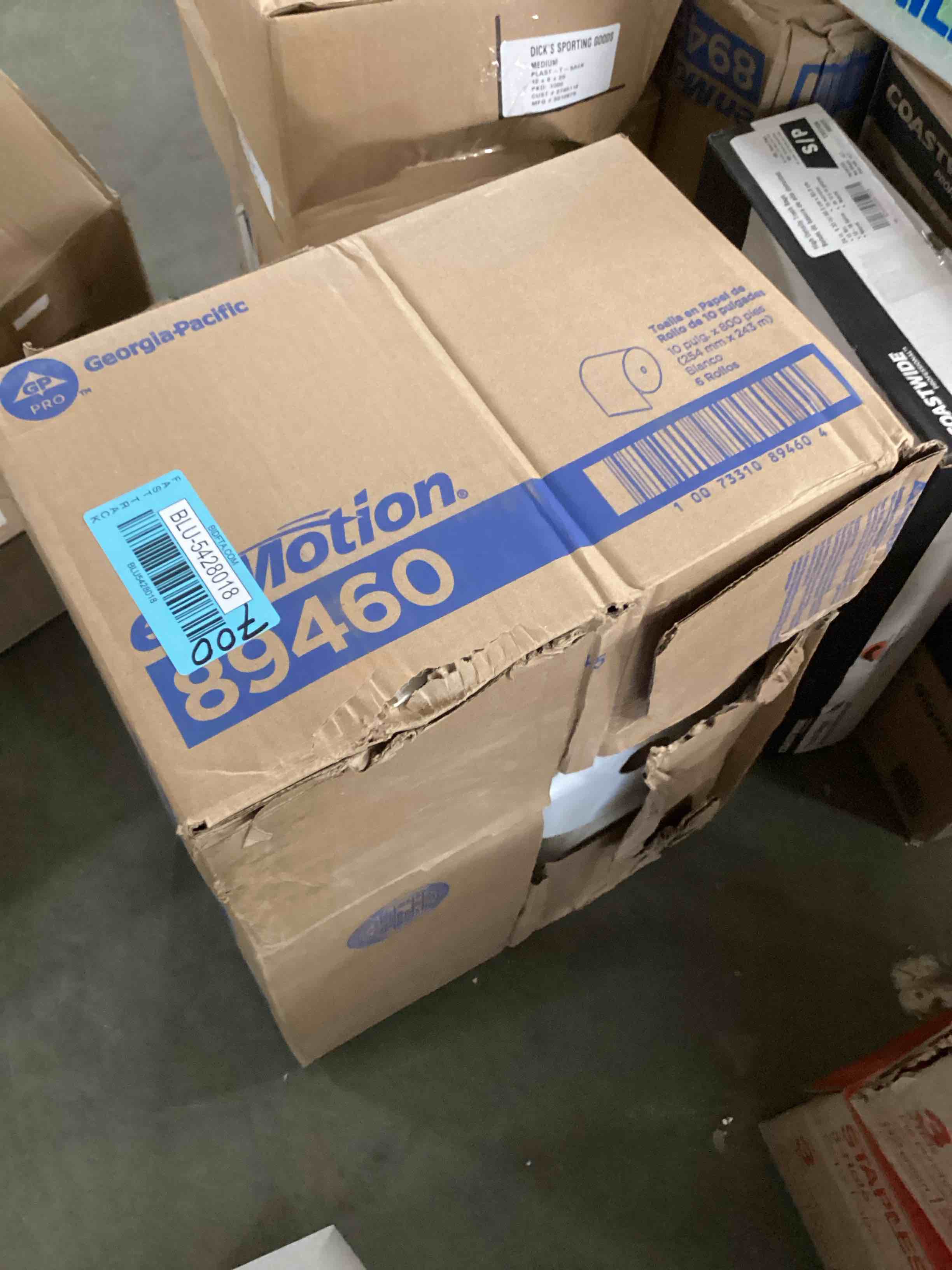 https://s3.amazonaws.com/lotting-images-prod/bidfta/BLU5428018_1702677571393.jpeg
