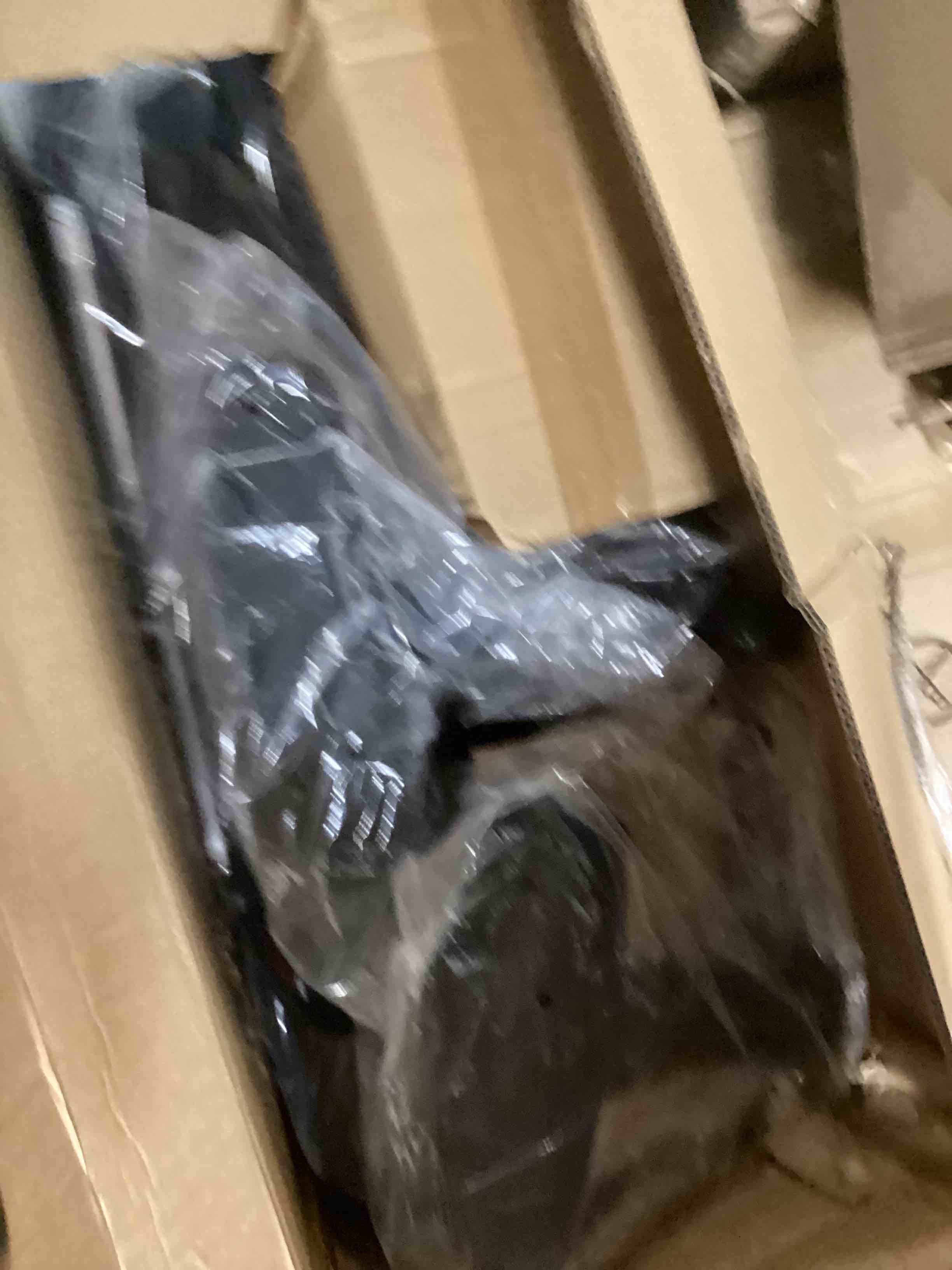 https://s3.amazonaws.com/lotting-images-prod/bidfta/BLU5429303_1696954548687.jpeg