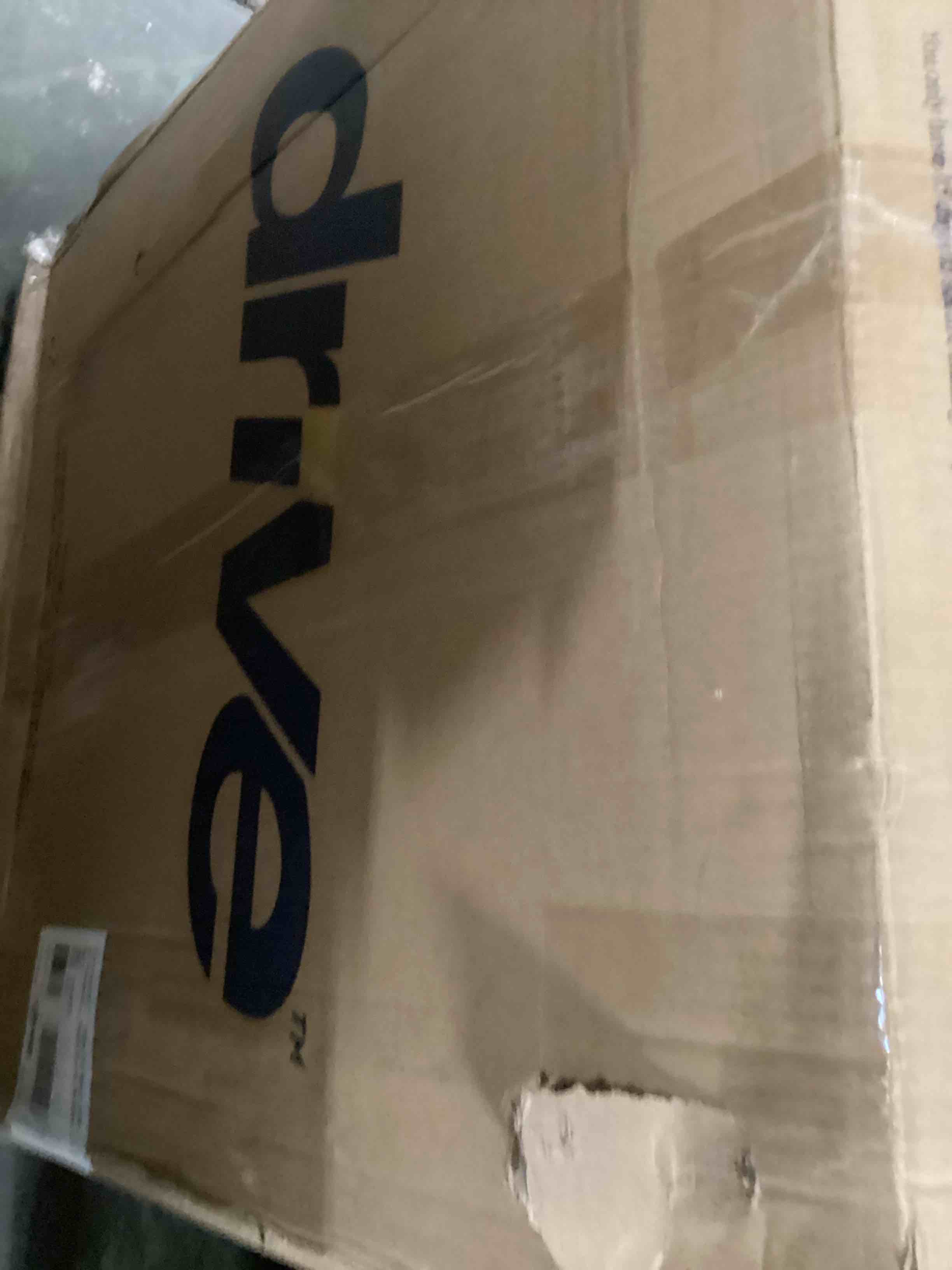 https://s3.amazonaws.com/lotting-images-prod/bidfta/BLU5429311_1696955517510.jpeg