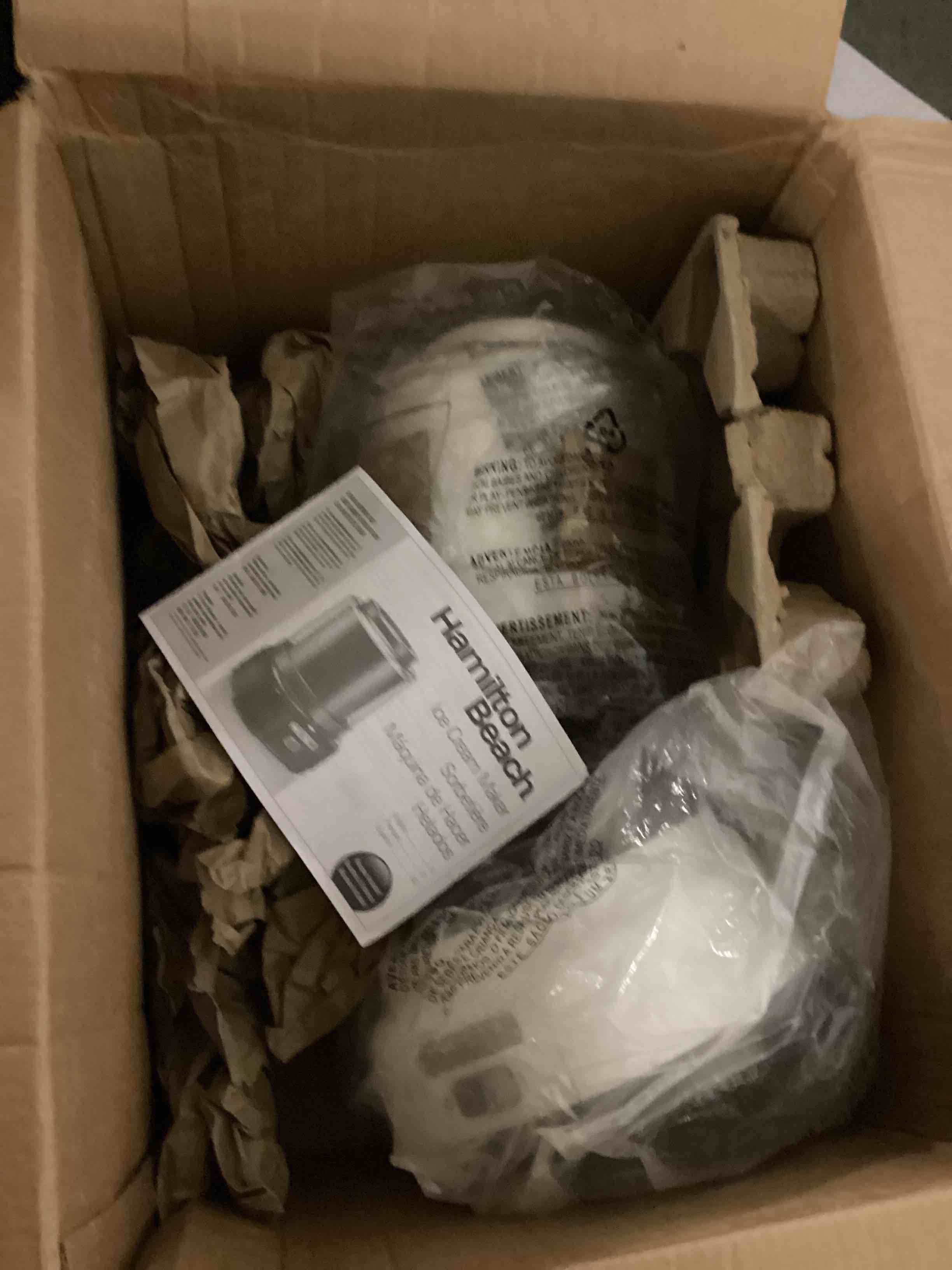 https://s3.amazonaws.com/lotting-images-prod/bidfta/BLU5429898_1700510767463.jpeg