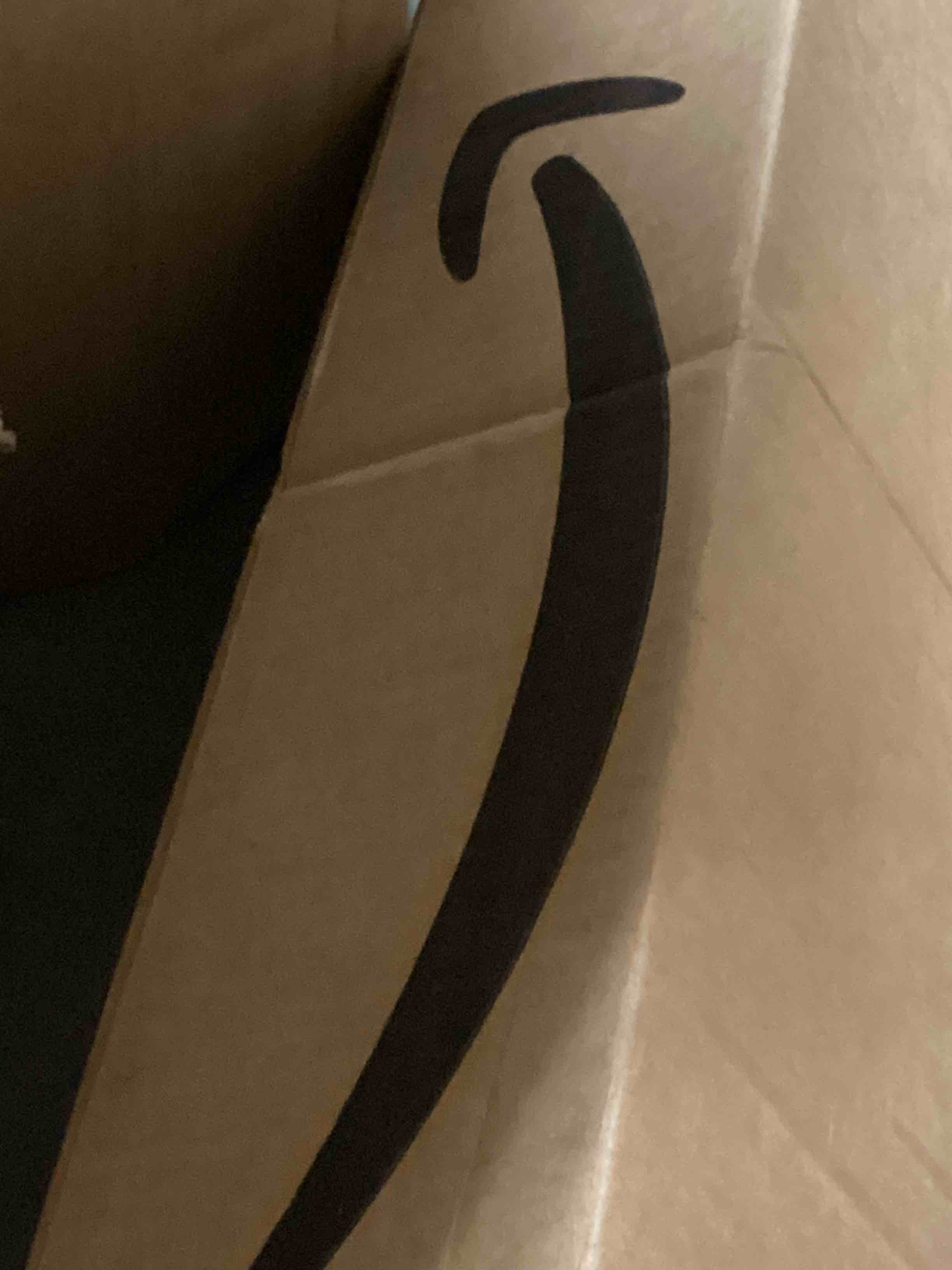 https://s3.amazonaws.com/lotting-images-prod/bidfta/BLU5429968_1700515438355.jpeg