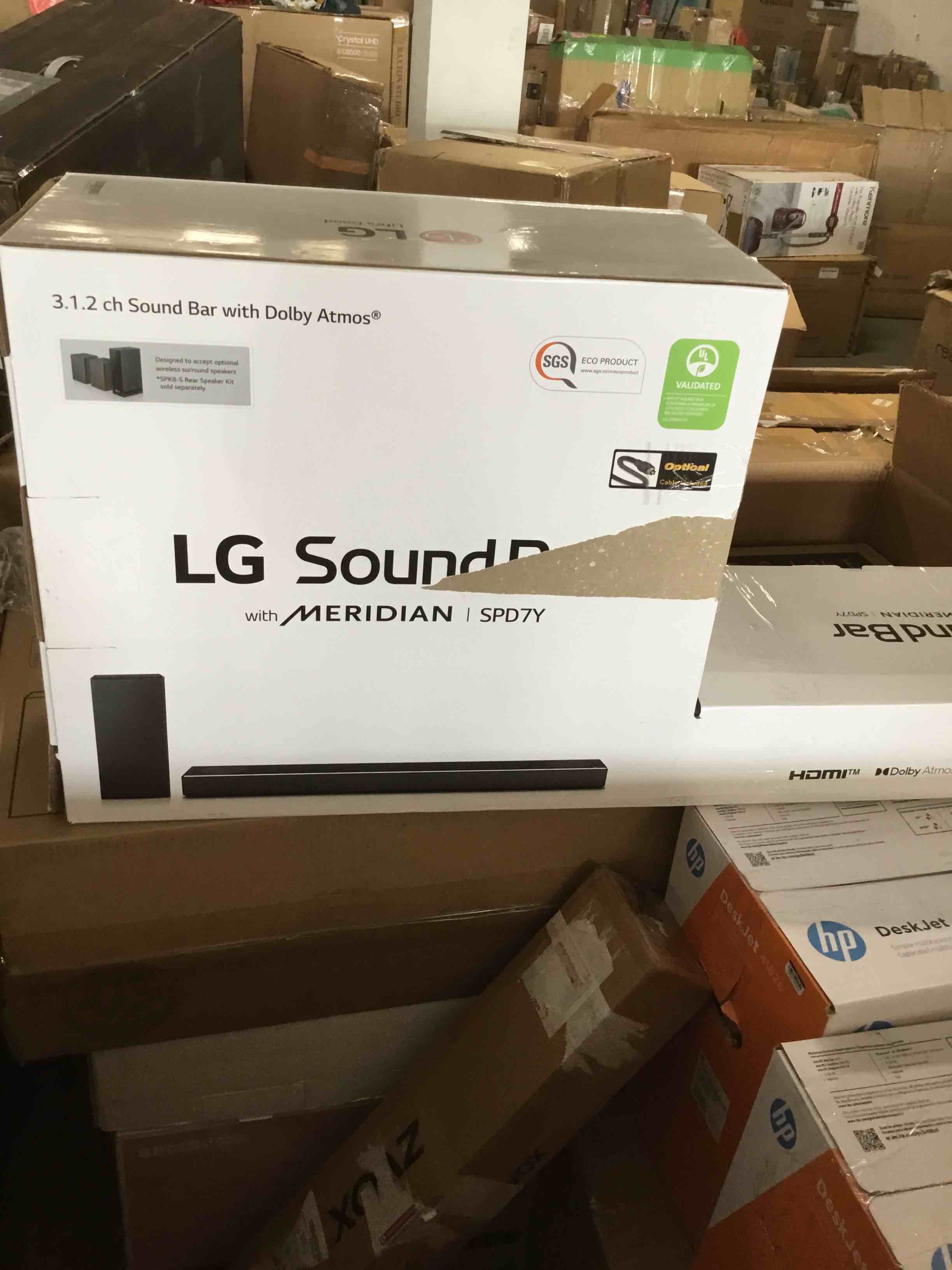 https://s3.amazonaws.com/lotting-images-prod/bidfta/BLU5430356_1701534302901.jpeg