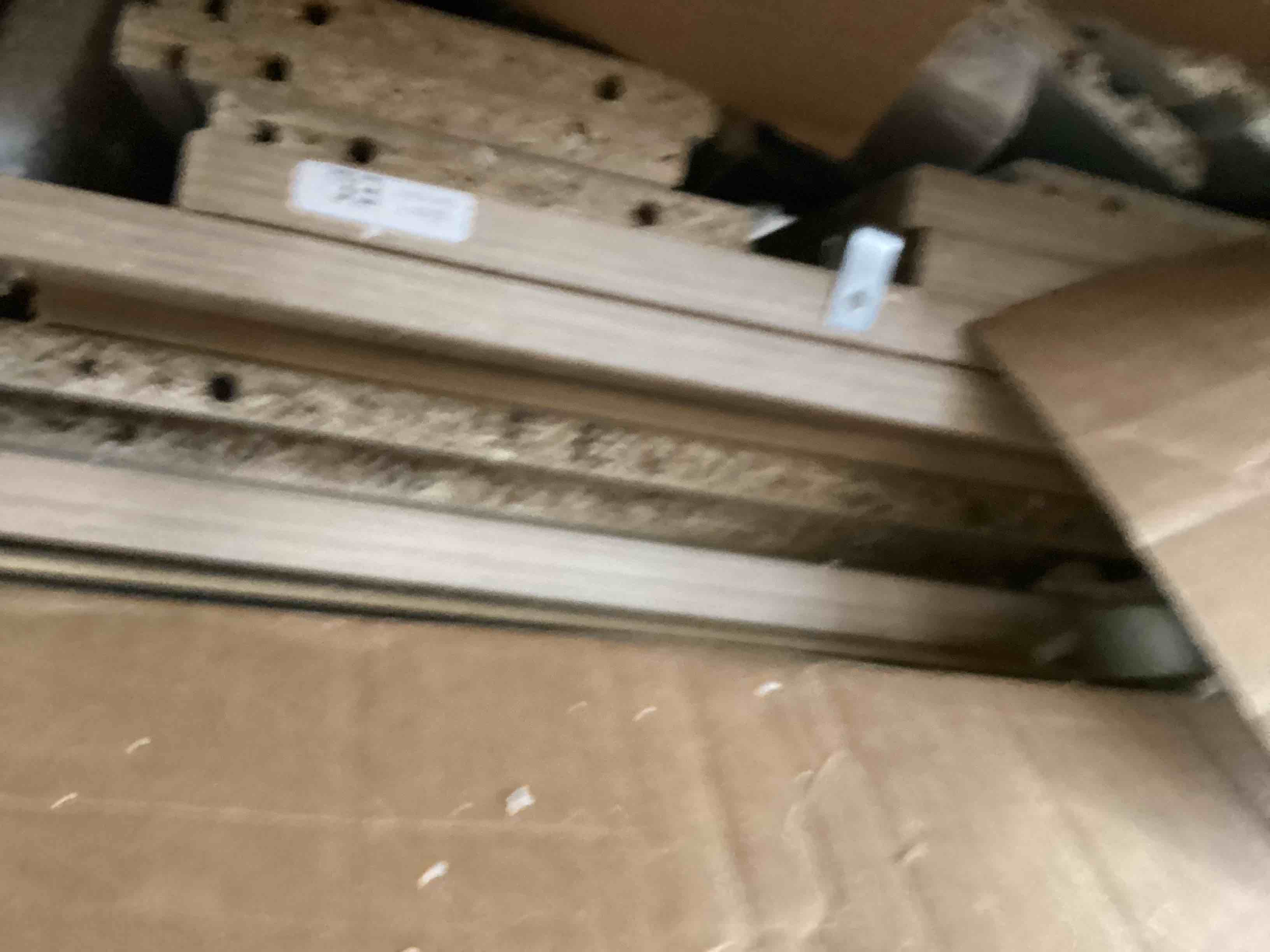 https://s3.amazonaws.com/lotting-images-prod/bidfta/BLU5432179_1699019363818.jpeg