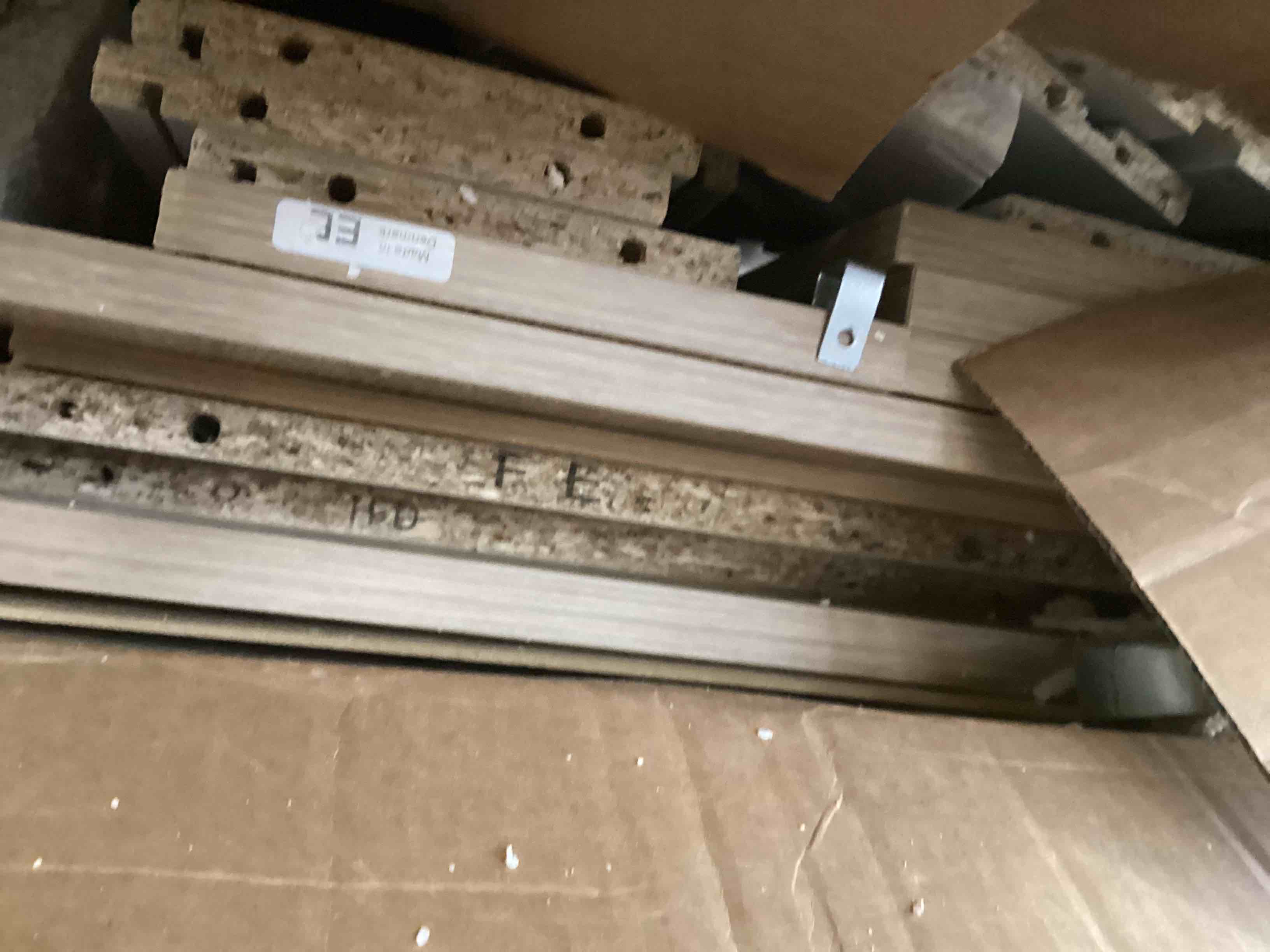 https://s3.amazonaws.com/lotting-images-prod/bidfta/BLU5432179_1699019365189.jpeg