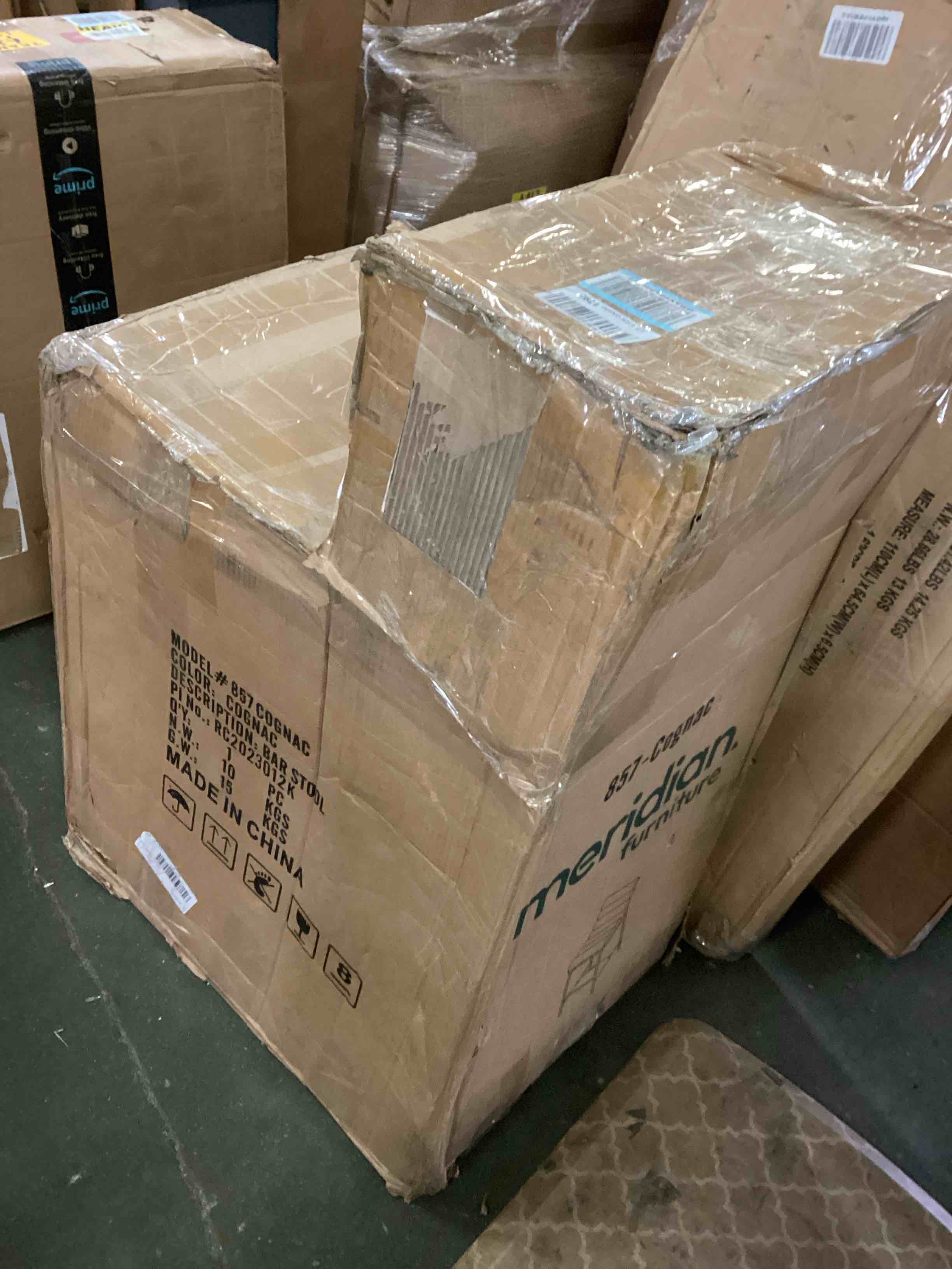 https://s3.amazonaws.com/lotting-images-prod/bidfta/BLU5432410_1699281229892.jpeg