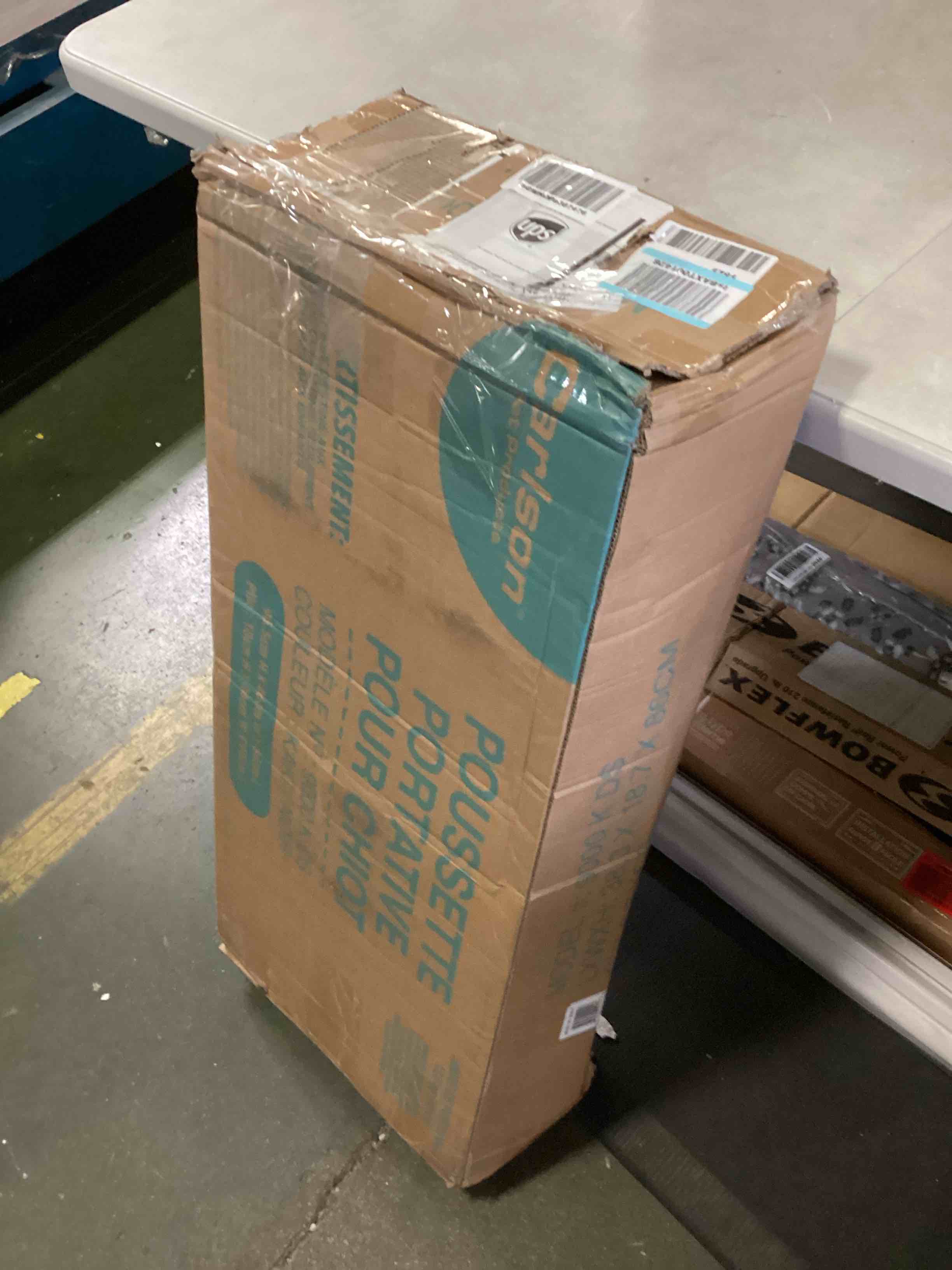 https://s3.amazonaws.com/lotting-images-prod/bidfta/BLU5432756_1699376298456.jpeg