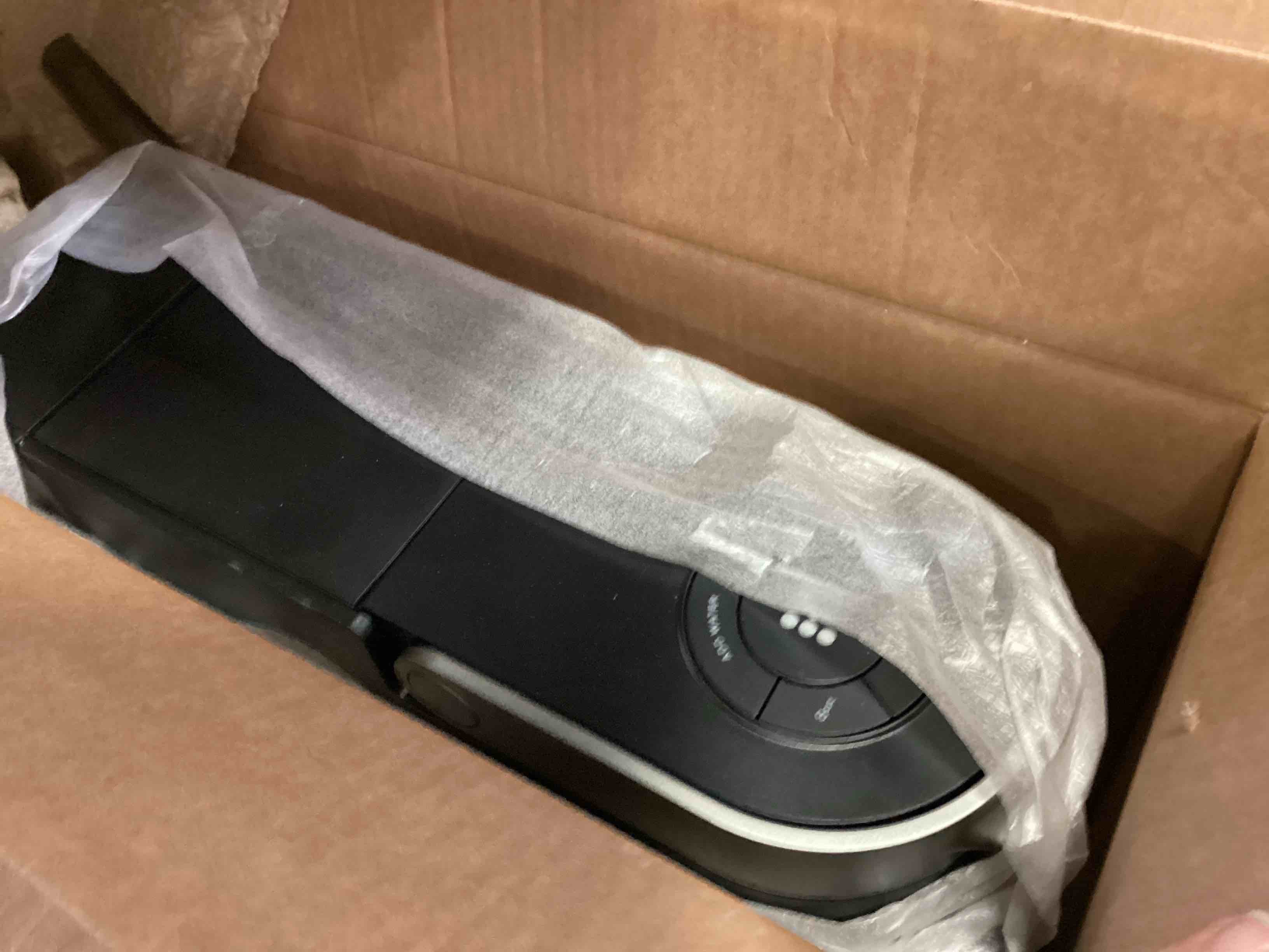 https://s3.amazonaws.com/lotting-images-prod/bidfta/BLU5433018_1699467312372.jpeg