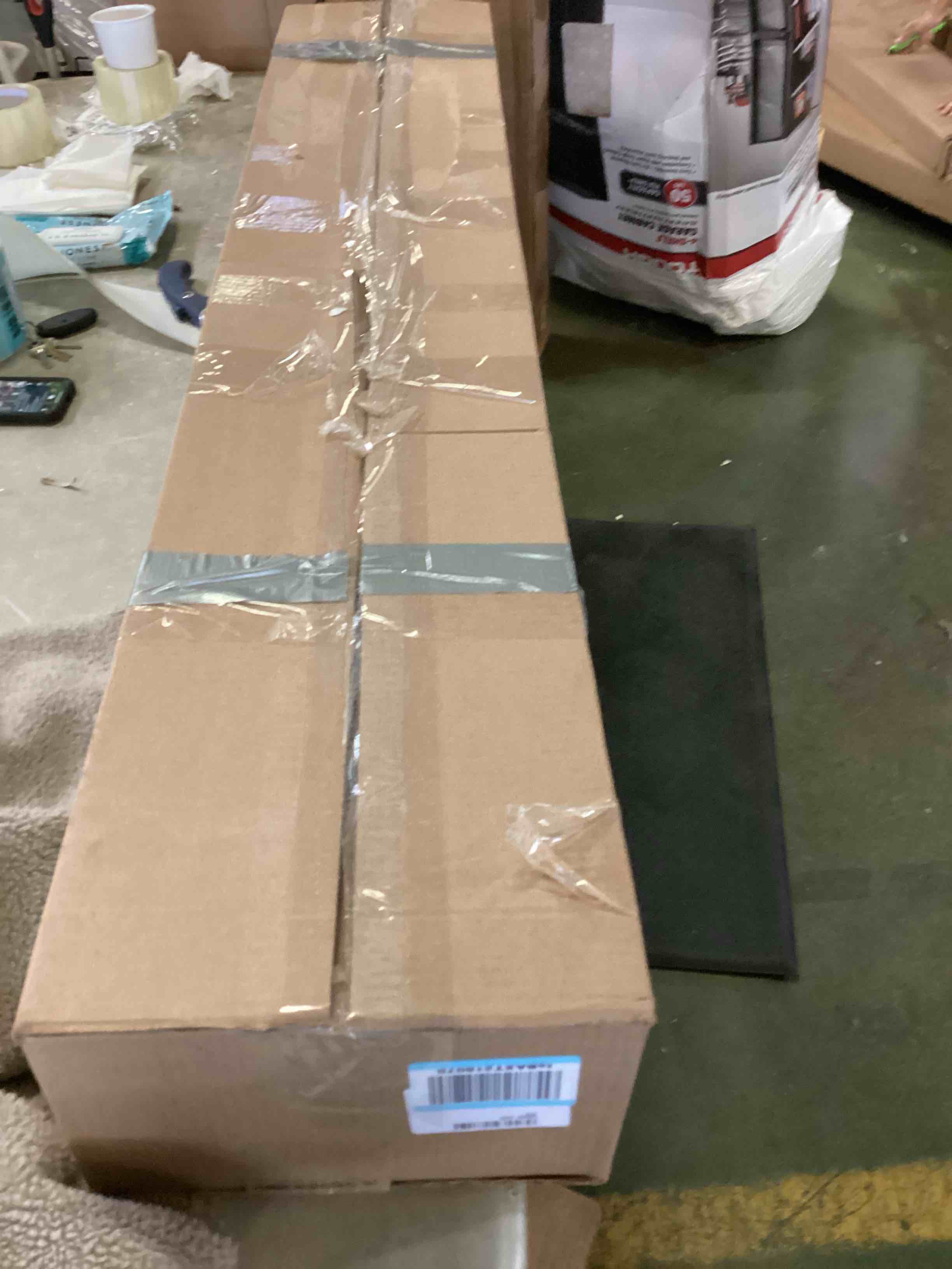 https://s3.amazonaws.com/lotting-images-prod/bidfta/BLU5433582_1698946558049.jpeg