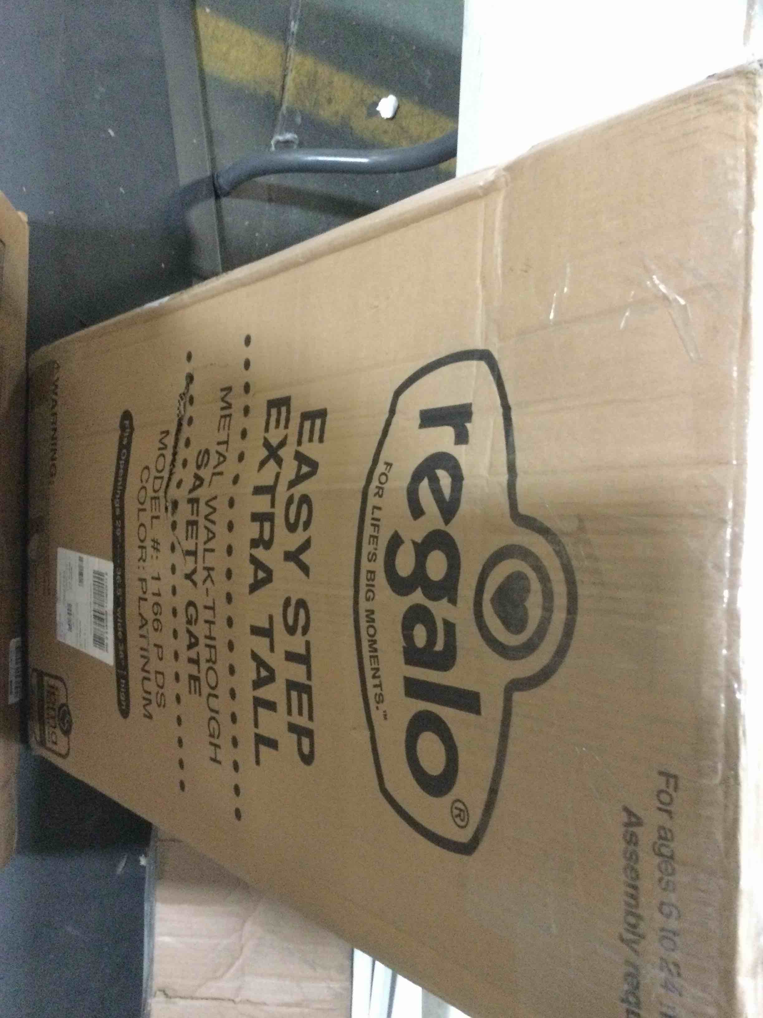 https://s3.amazonaws.com/lotting-images-prod/bidfta/BLU5434127_1699390651359.jpeg