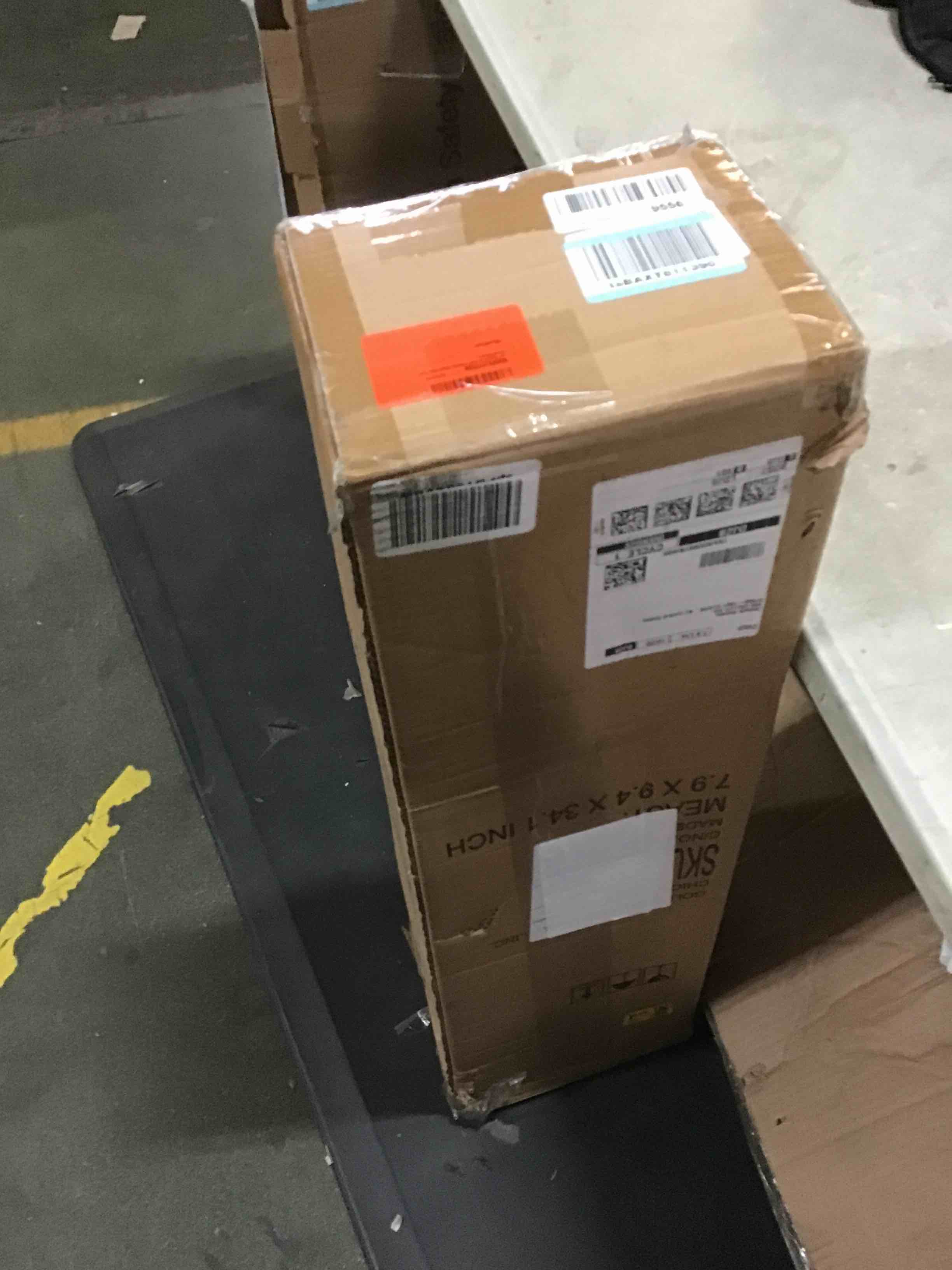https://s3.amazonaws.com/lotting-images-prod/bidfta/BLU5434252_1699472243450.jpeg