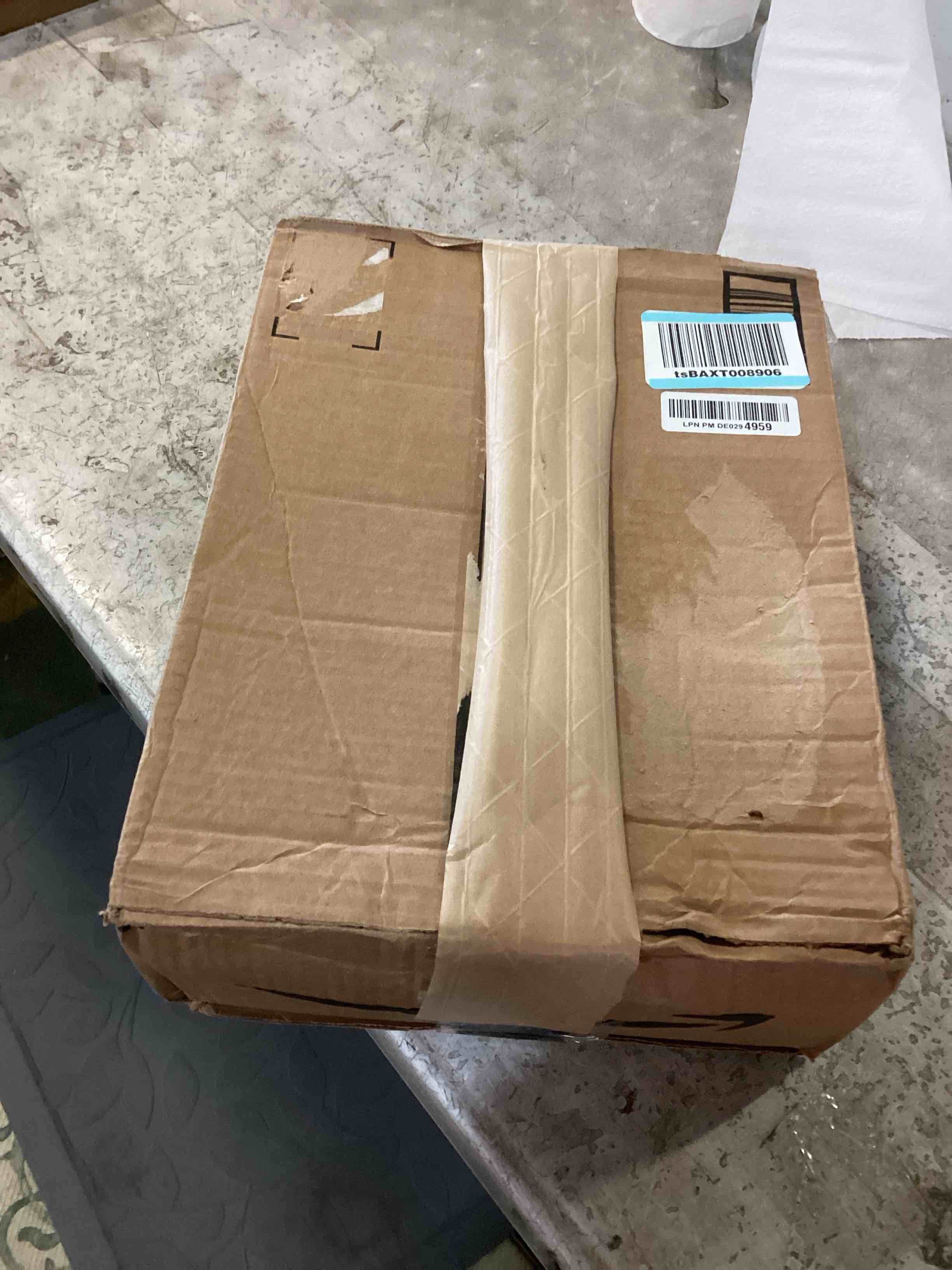 https://s3.amazonaws.com/lotting-images-prod/bidfta/BLU5434537_1699635907605.jpeg