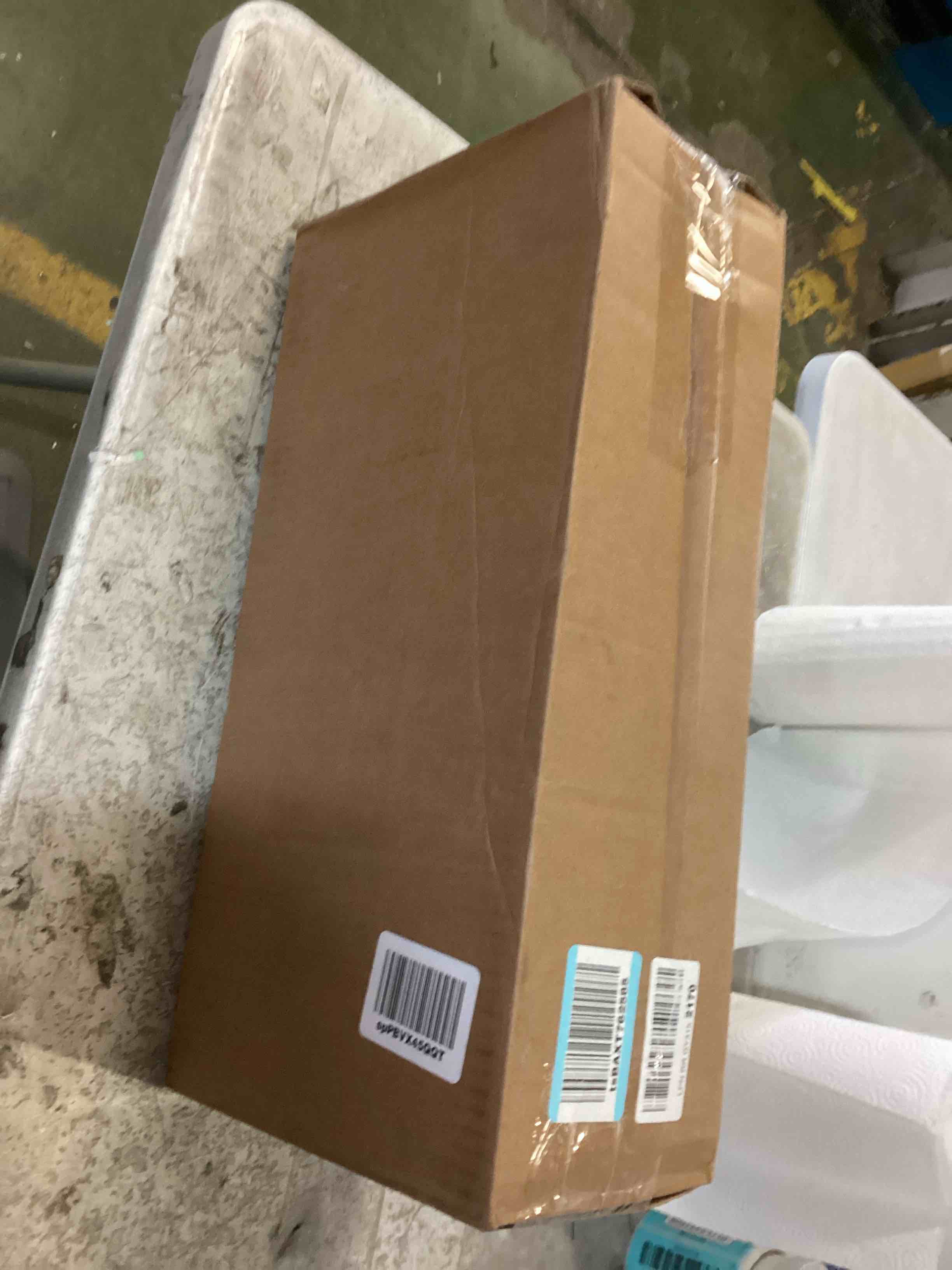 https://s3.amazonaws.com/lotting-images-prod/bidfta/BLU5434594_1699645158790.jpeg