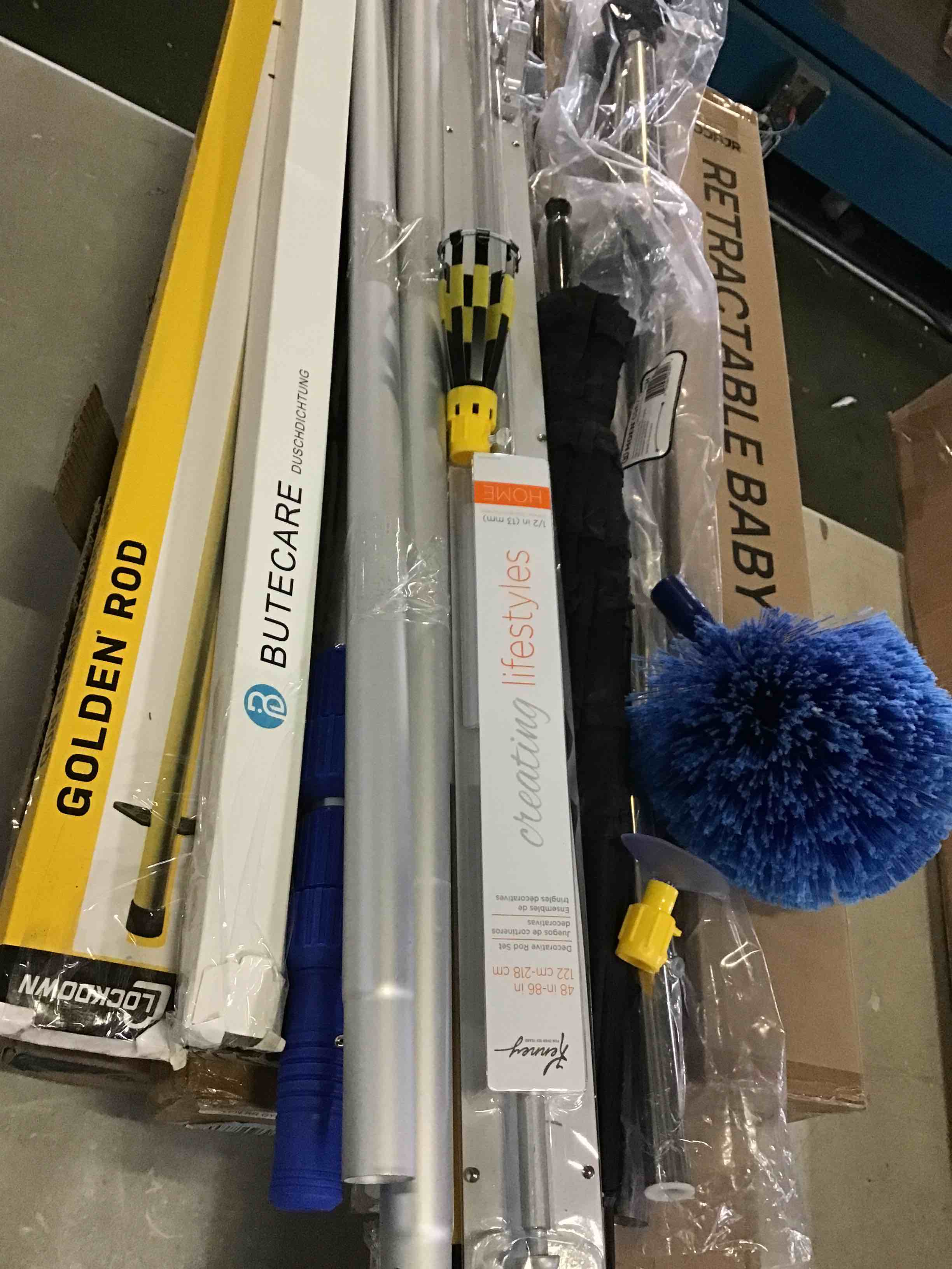 https://s3.amazonaws.com/lotting-images-prod/bidfta/BLU5435809_1699461434051.jpeg