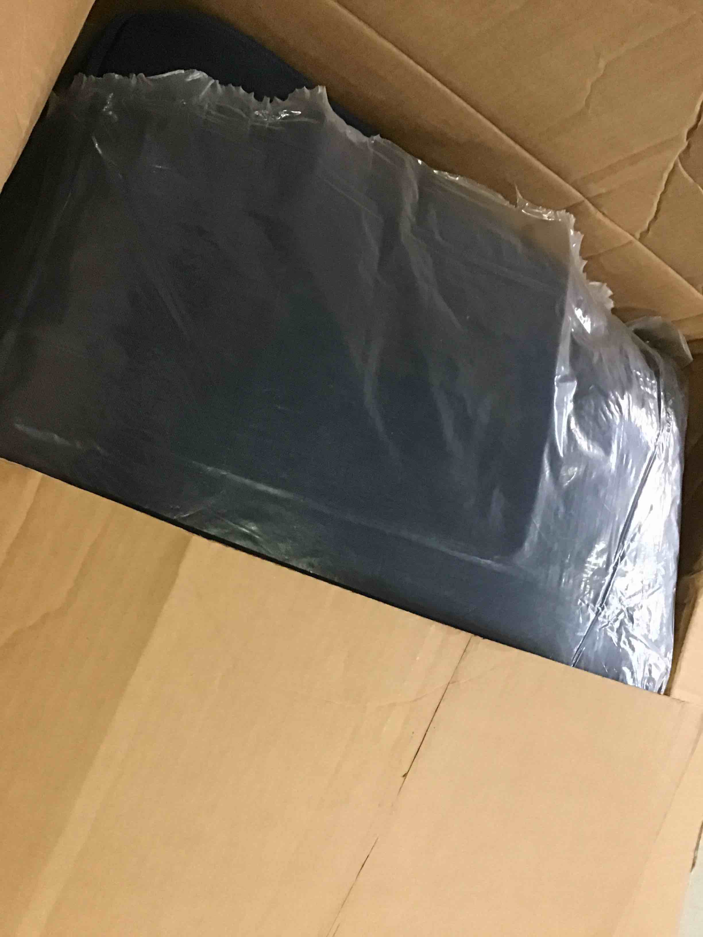 https://s3.amazonaws.com/lotting-images-prod/bidfta/BLU5435816_1699462335455.jpeg