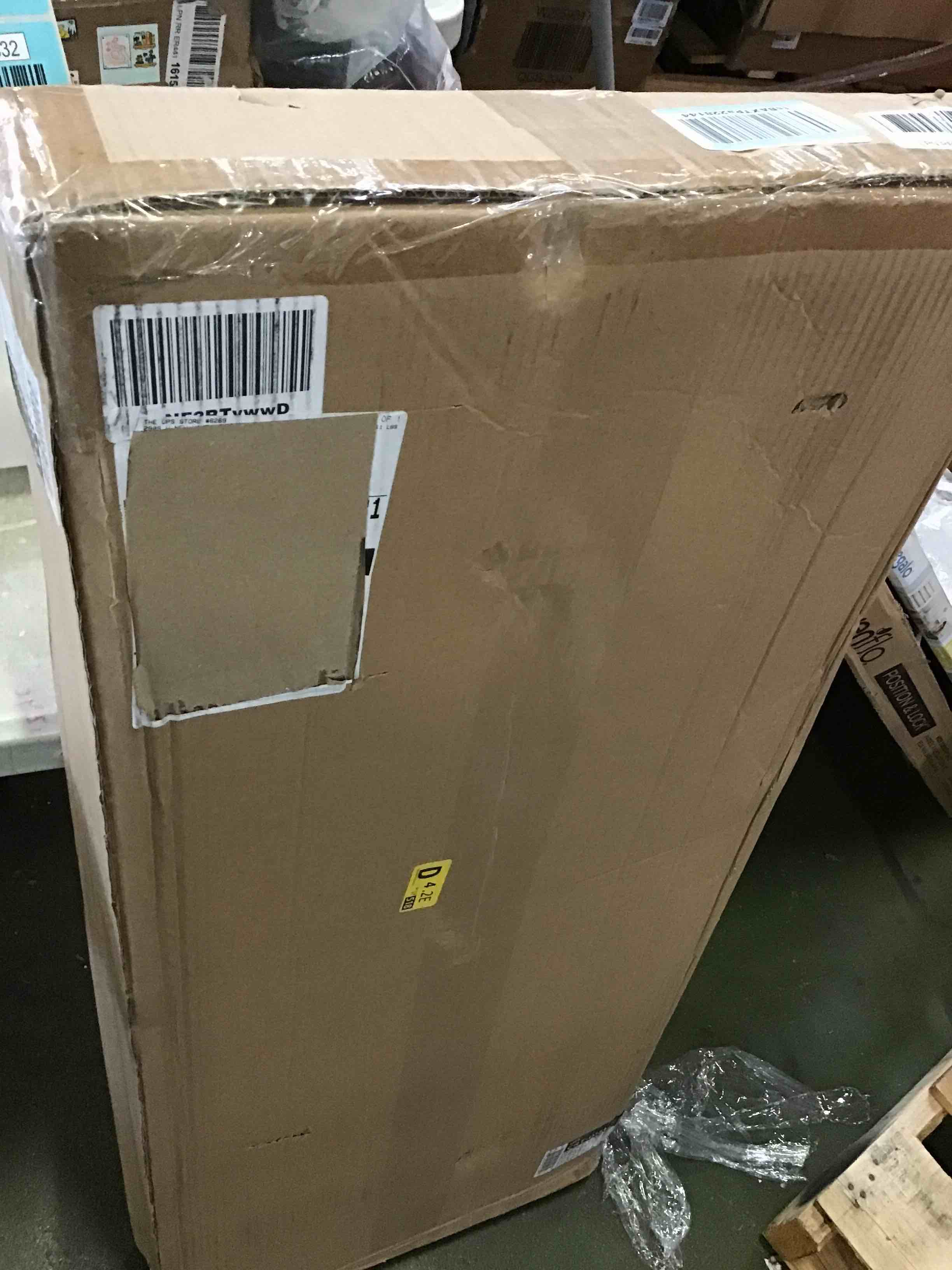 https://s3.amazonaws.com/lotting-images-prod/bidfta/BLU5435832_1699463785968.jpeg