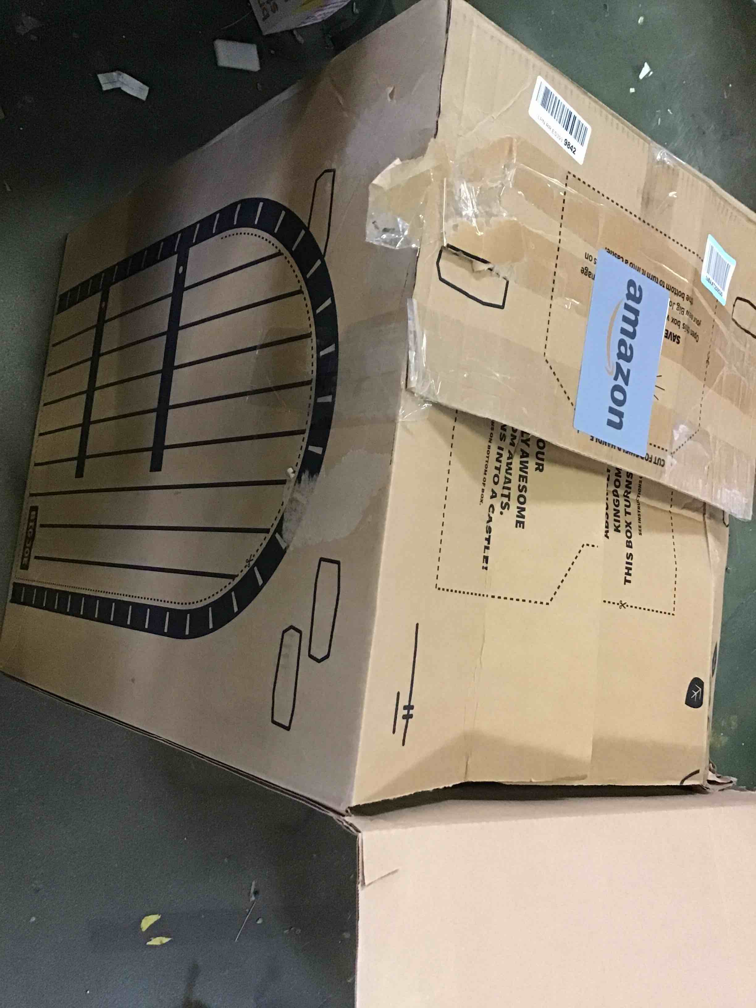 https://s3.amazonaws.com/lotting-images-prod/bidfta/BLU5435835_1699464244844.jpeg