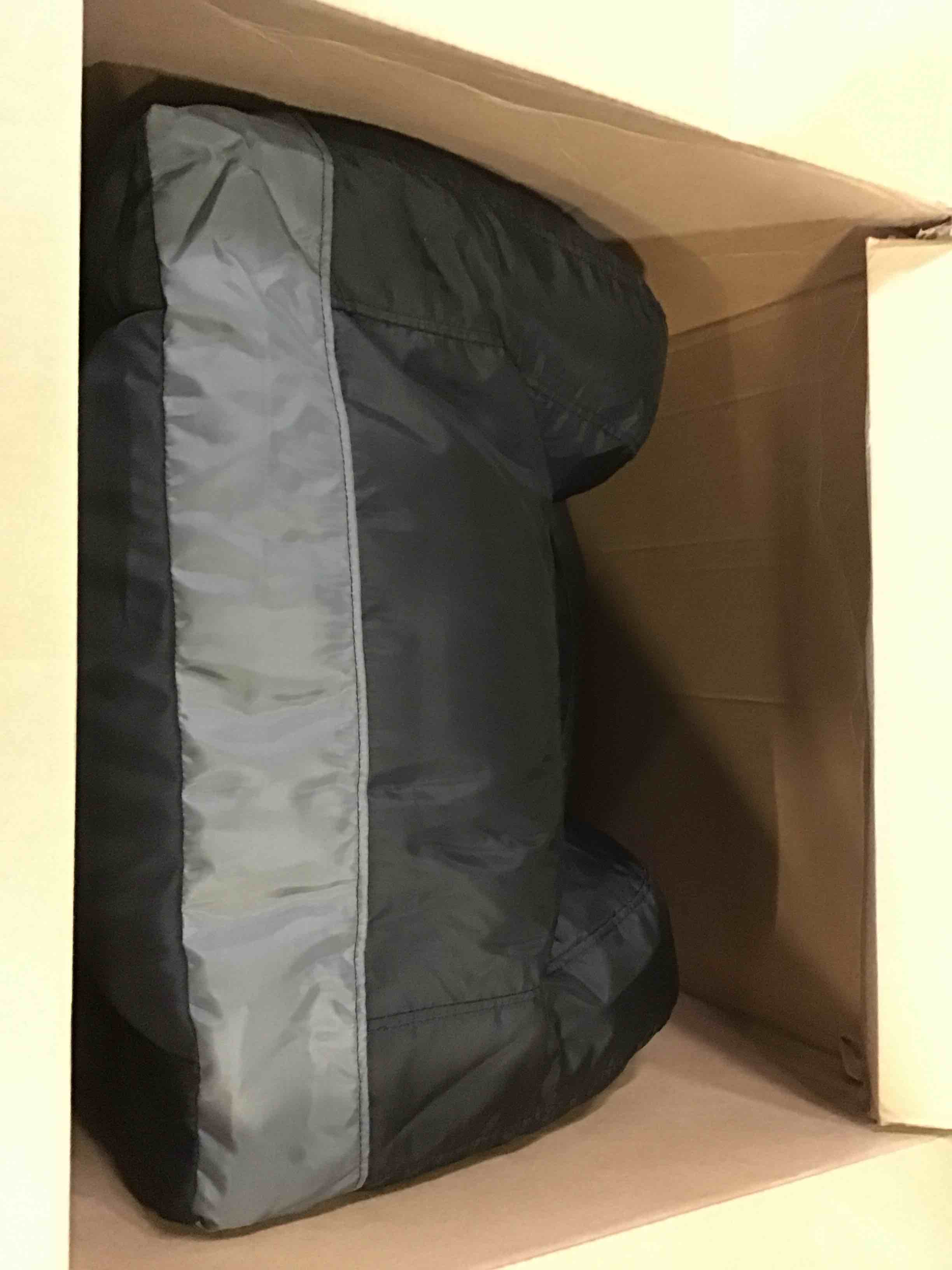 https://s3.amazonaws.com/lotting-images-prod/bidfta/BLU5435835_1699464250683.jpeg