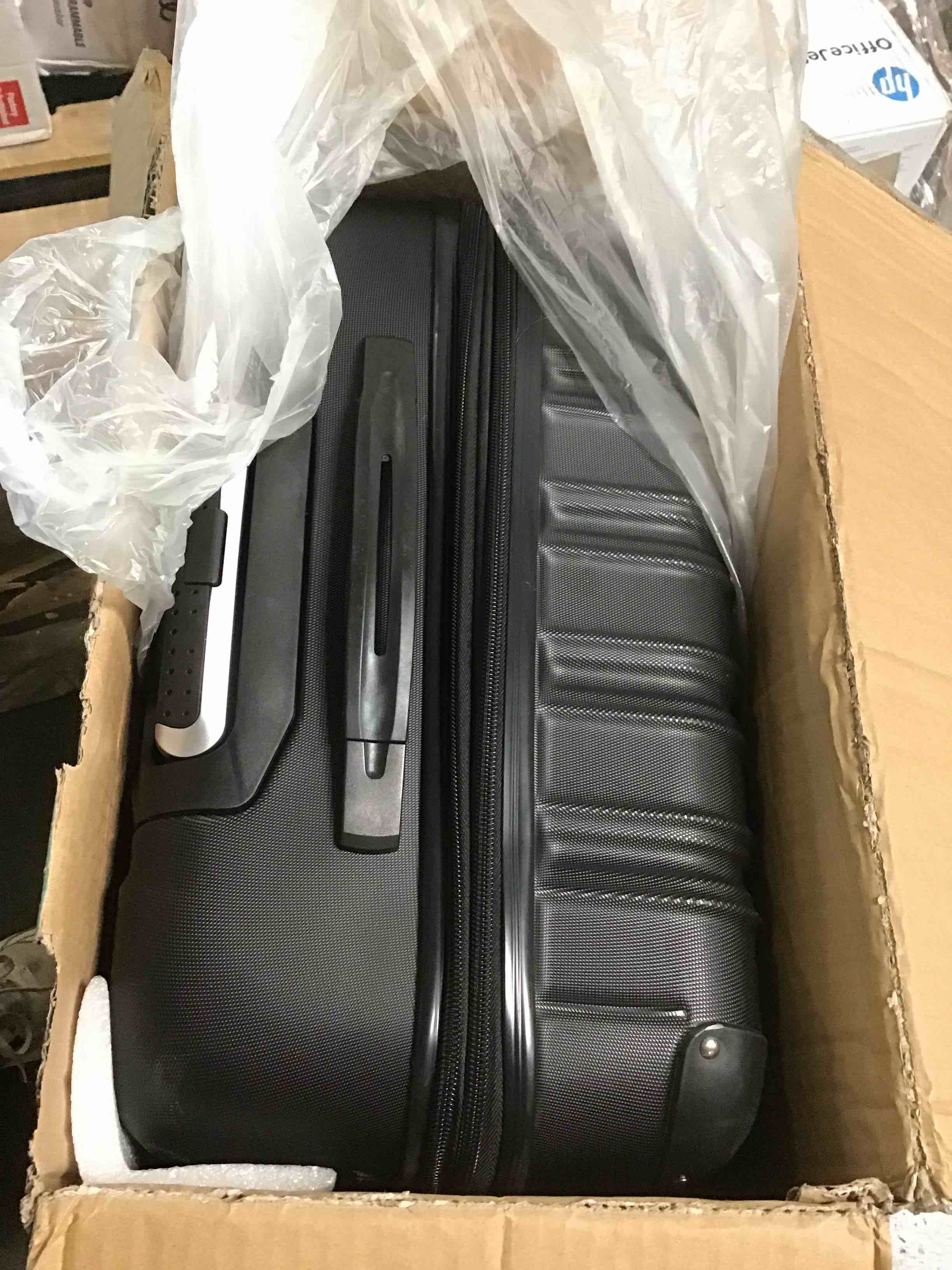 https://s3.amazonaws.com/lotting-images-prod/bidfta/BLU5436209_1699634210144.jpeg