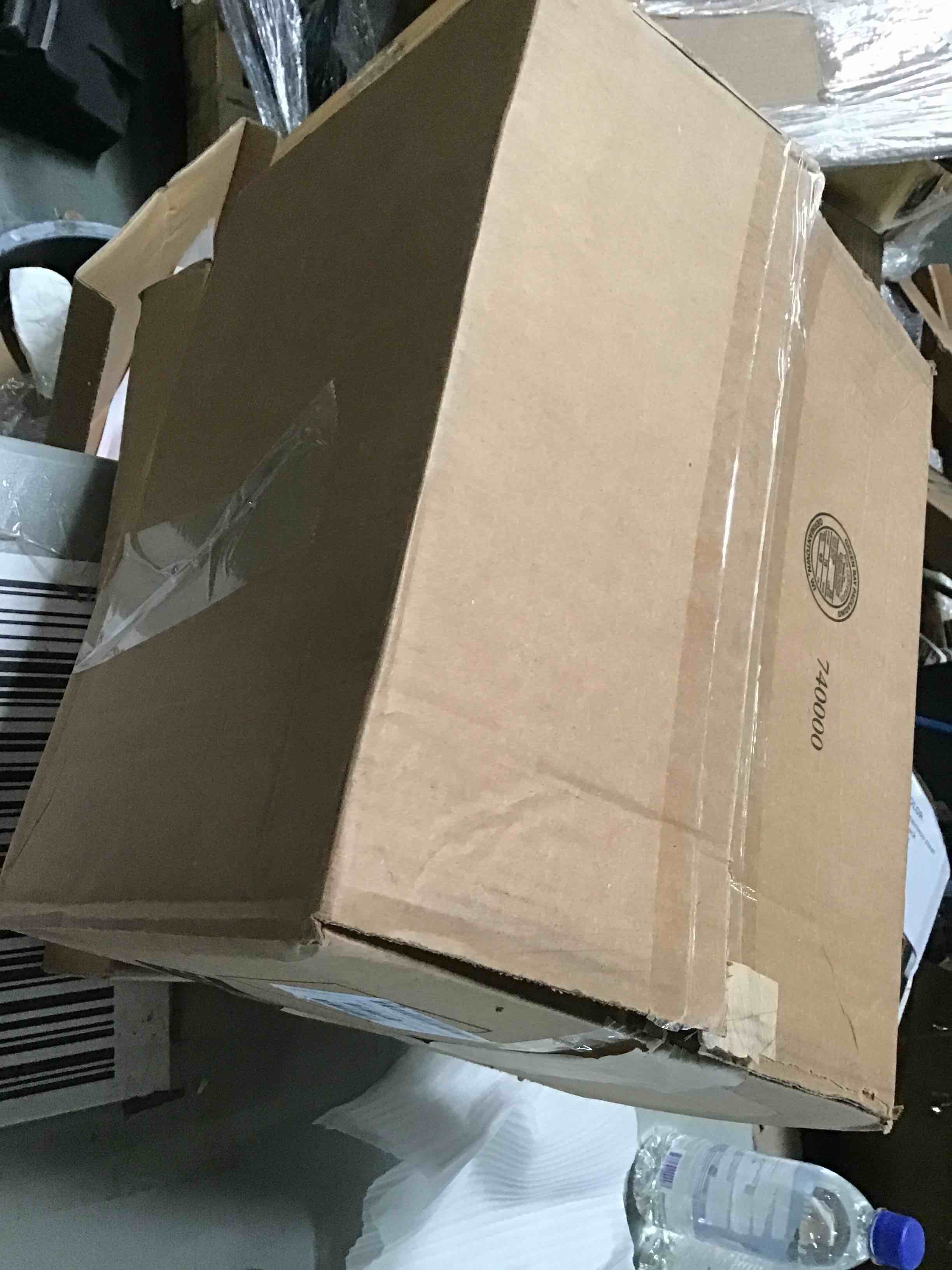 https://s3.amazonaws.com/lotting-images-prod/bidfta/BLU5436251_1699641108329.jpeg