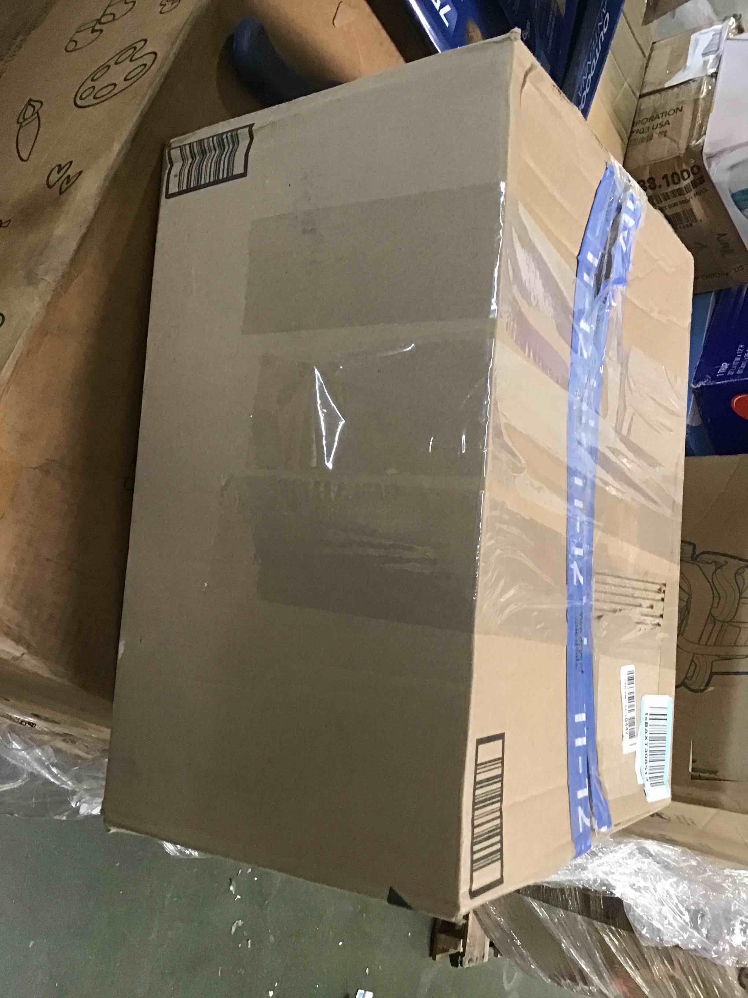 https://s3.amazonaws.com/lotting-images-prod/bidfta/BLU5436285_1699646224963.jpeg