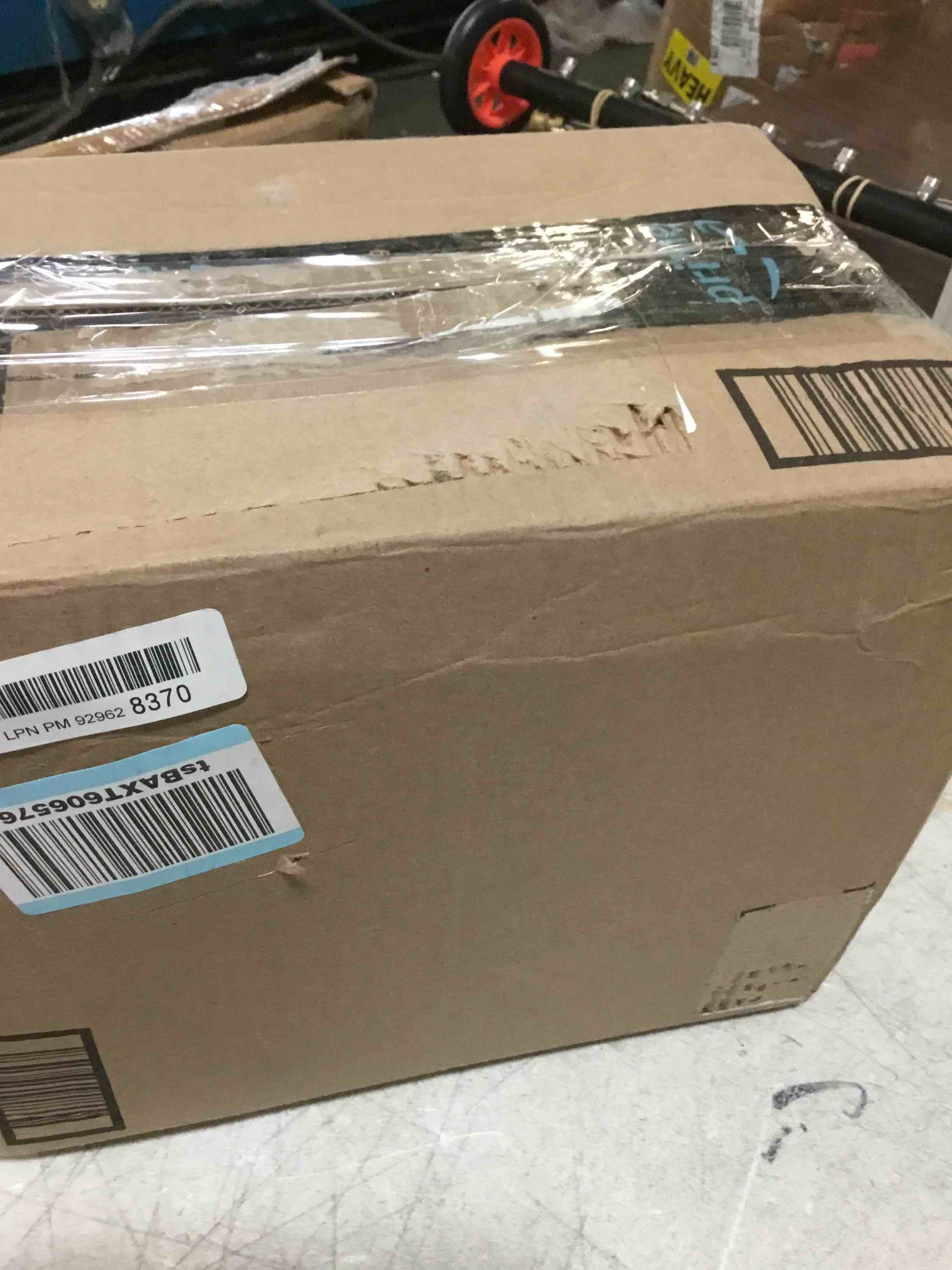 https://s3.amazonaws.com/lotting-images-prod/bidfta/BLU5436842_1698930985303.jpeg