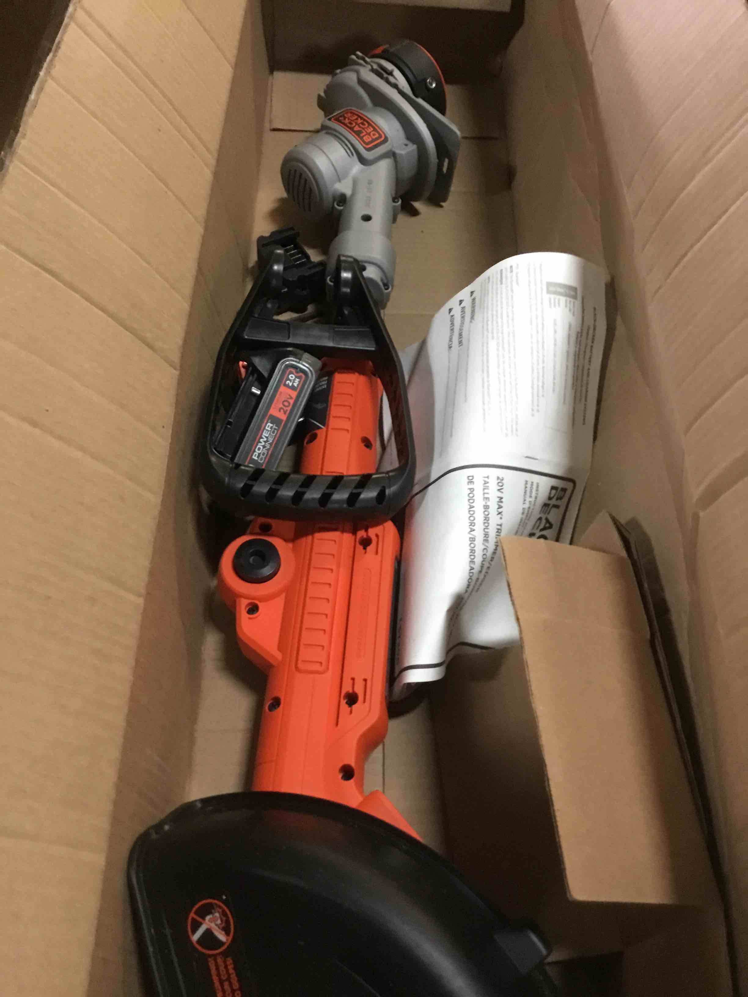 https://s3.amazonaws.com/lotting-images-prod/bidfta/BLU5437347_1699298665199.jpeg