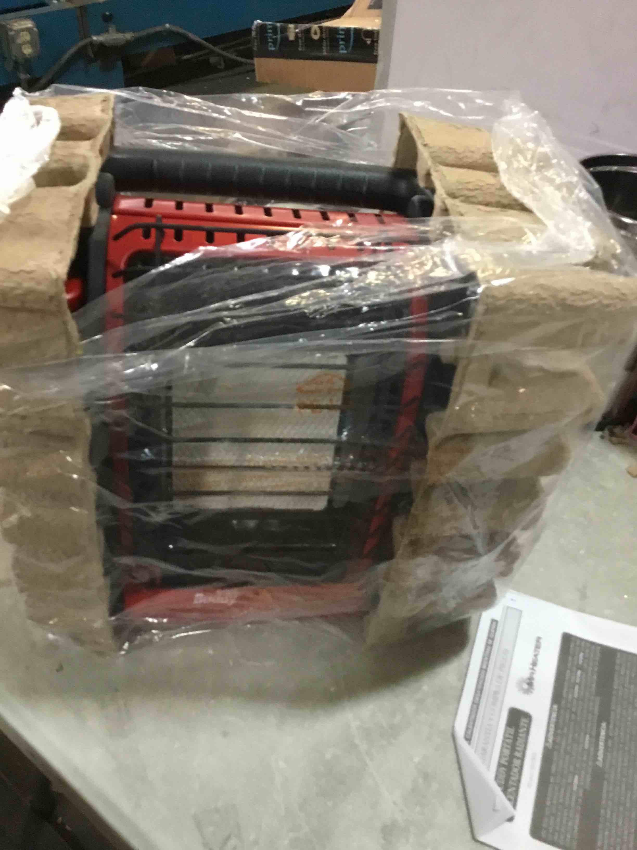 https://s3.amazonaws.com/lotting-images-prod/bidfta/BLU5437349_1699298959872.jpeg
