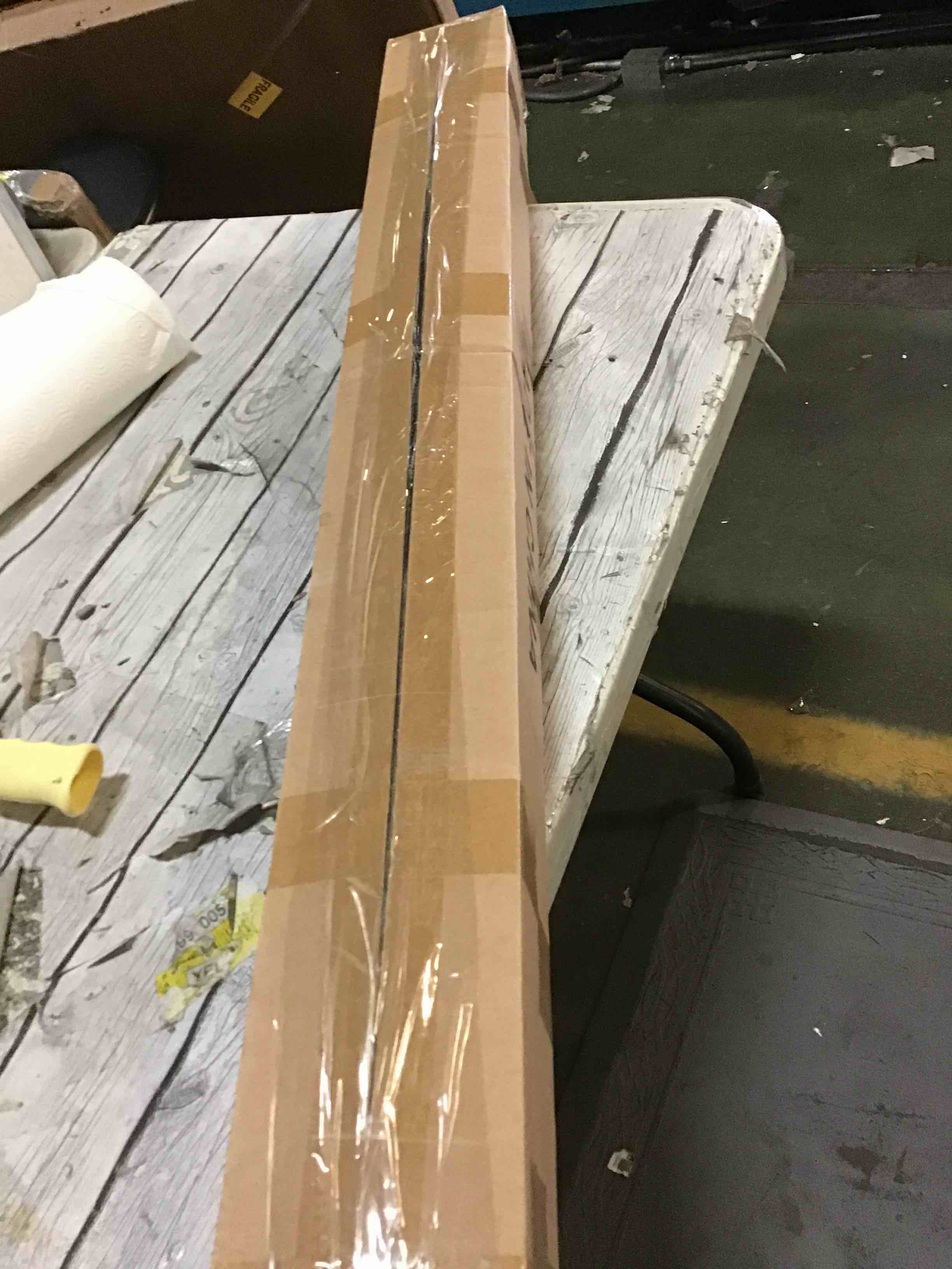 https://s3.amazonaws.com/lotting-images-prod/bidfta/BLU5437424_1699365956829.jpeg