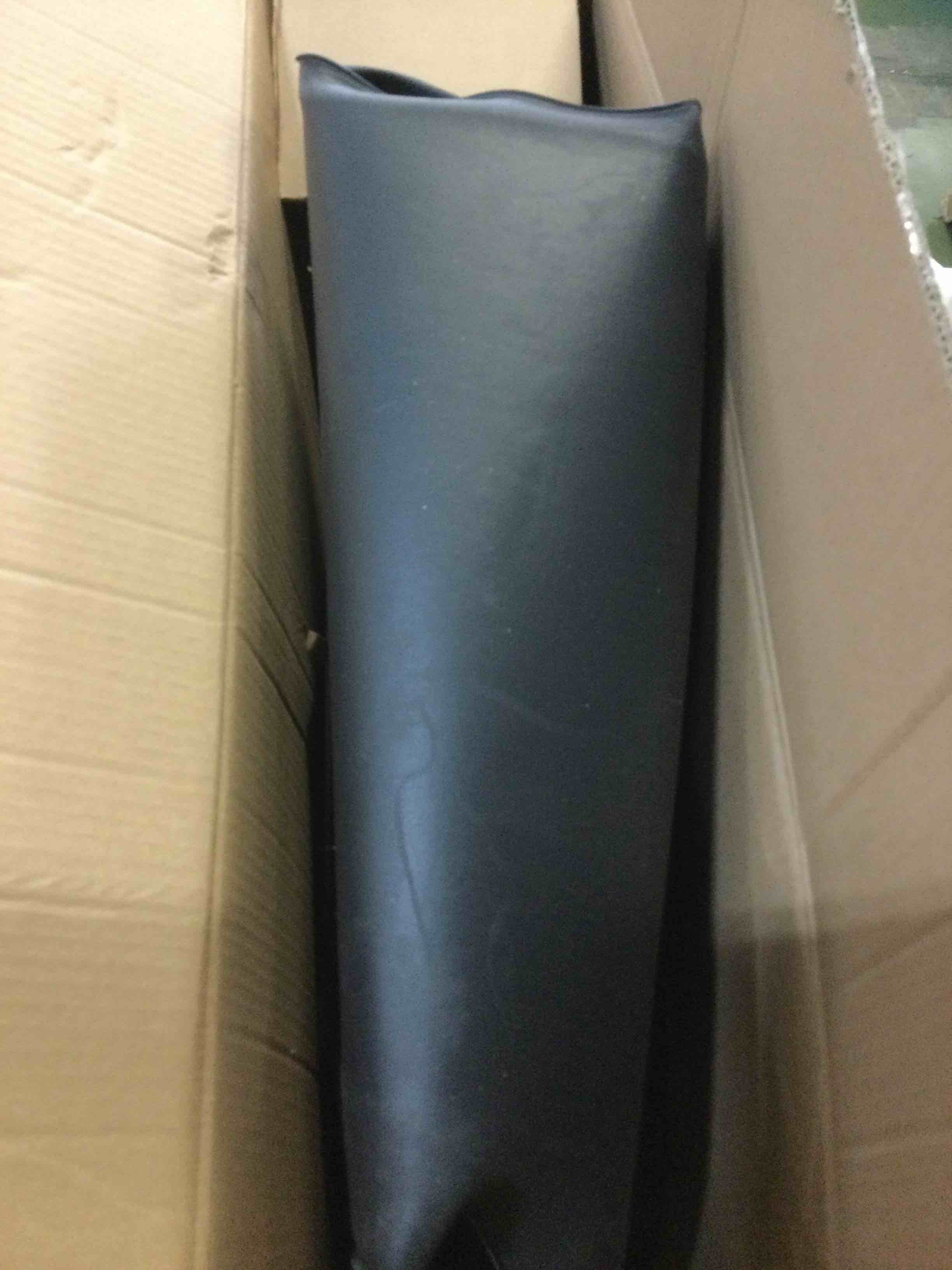 https://s3.amazonaws.com/lotting-images-prod/bidfta/BLU5437625_1699452281440.jpeg
