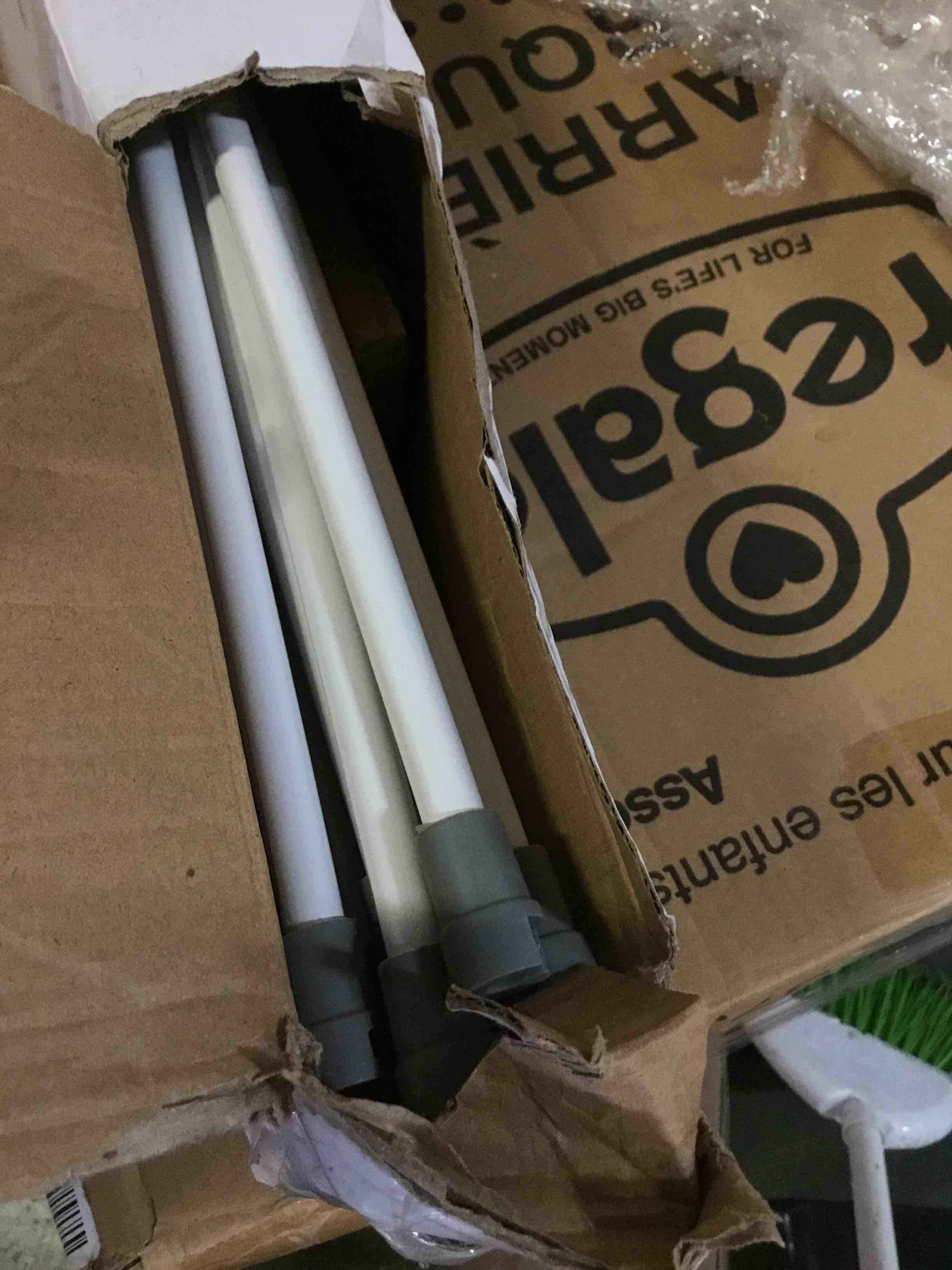 https://s3.amazonaws.com/lotting-images-prod/bidfta/BLU5437853_1699544287355.jpeg