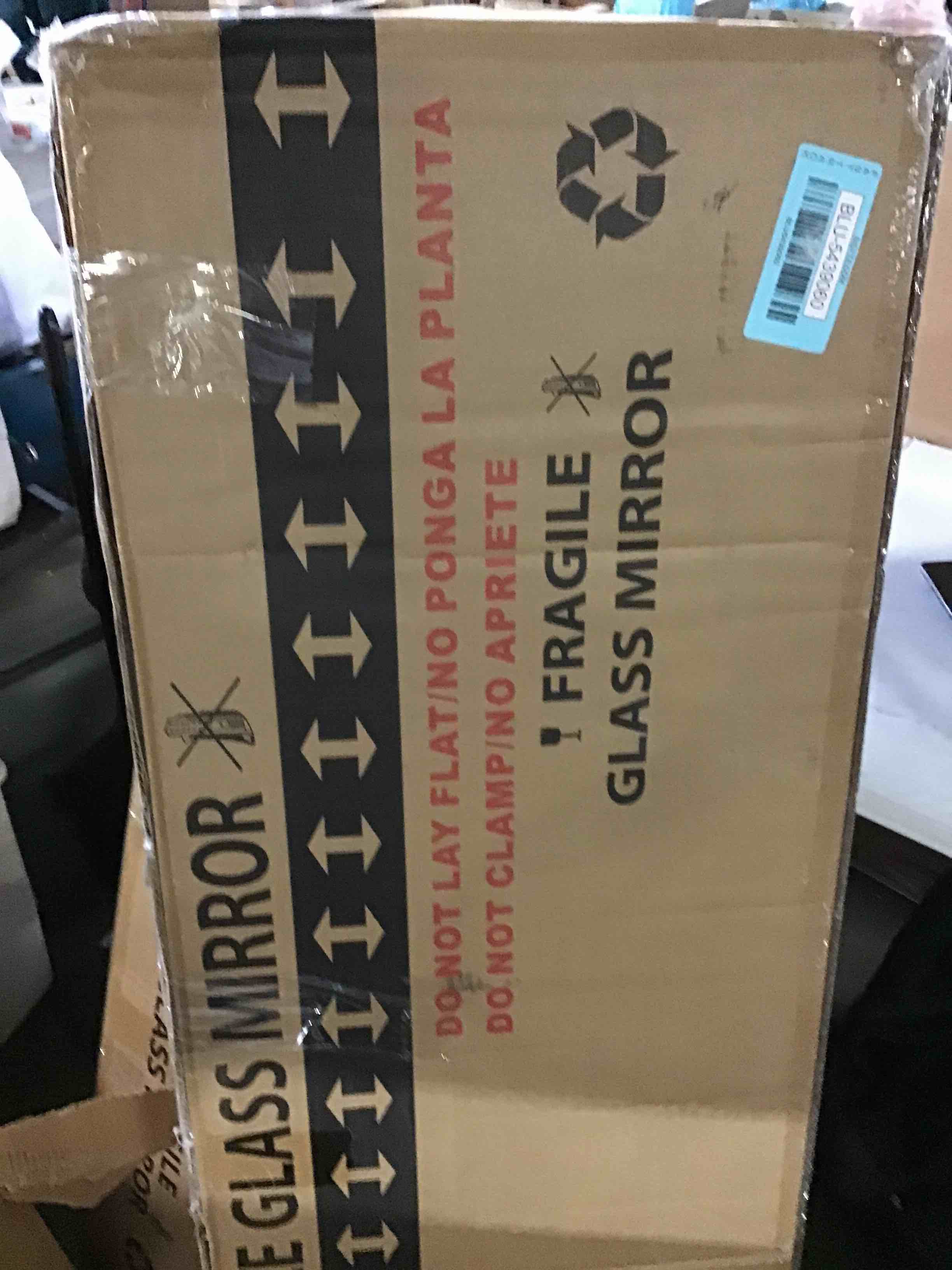 https://s3.amazonaws.com/lotting-images-prod/bidfta/BLU5439060_1700599754754.jpeg
