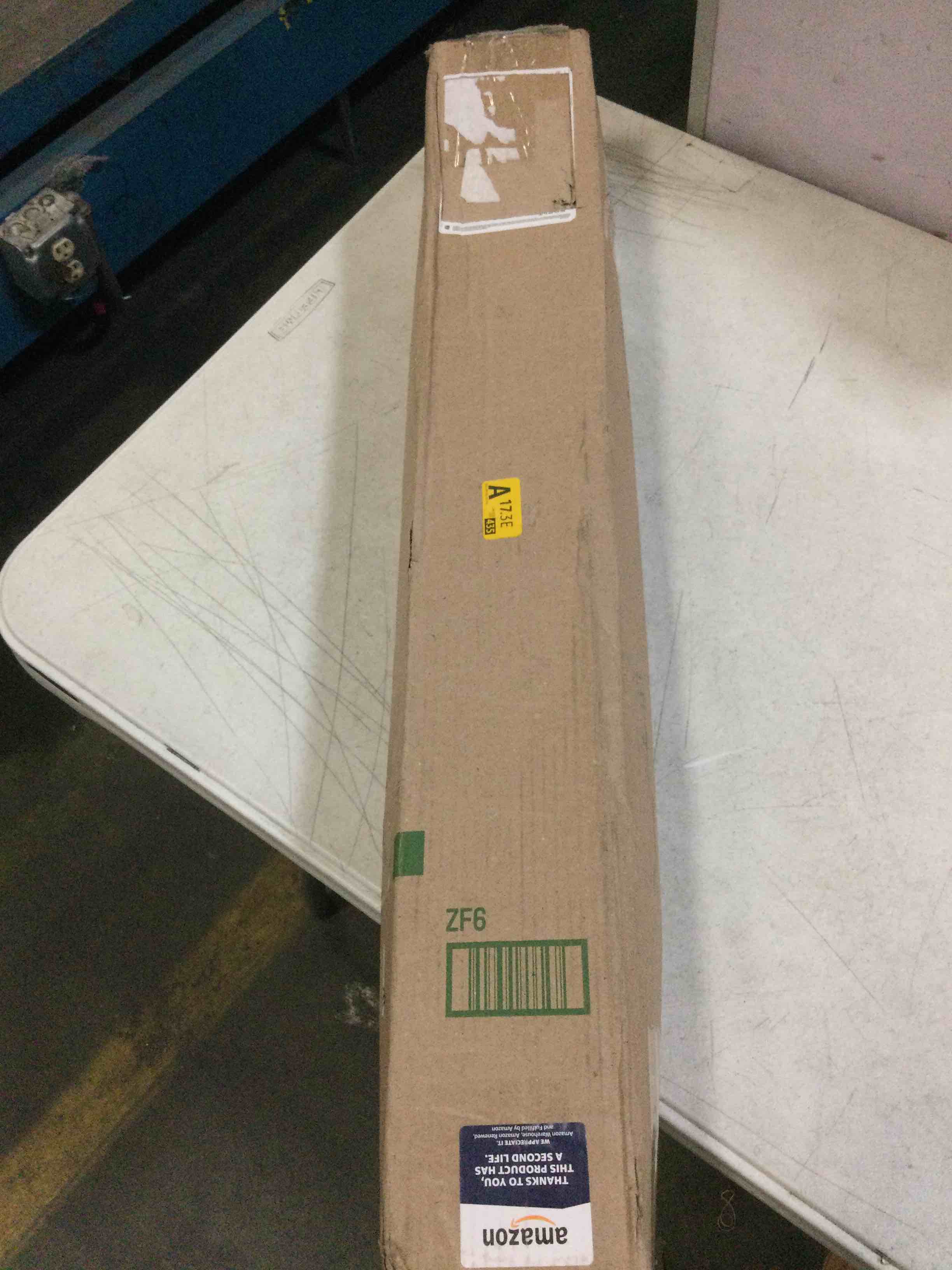 https://s3.amazonaws.com/lotting-images-prod/bidfta/BLU5439546_1698325542213.jpeg