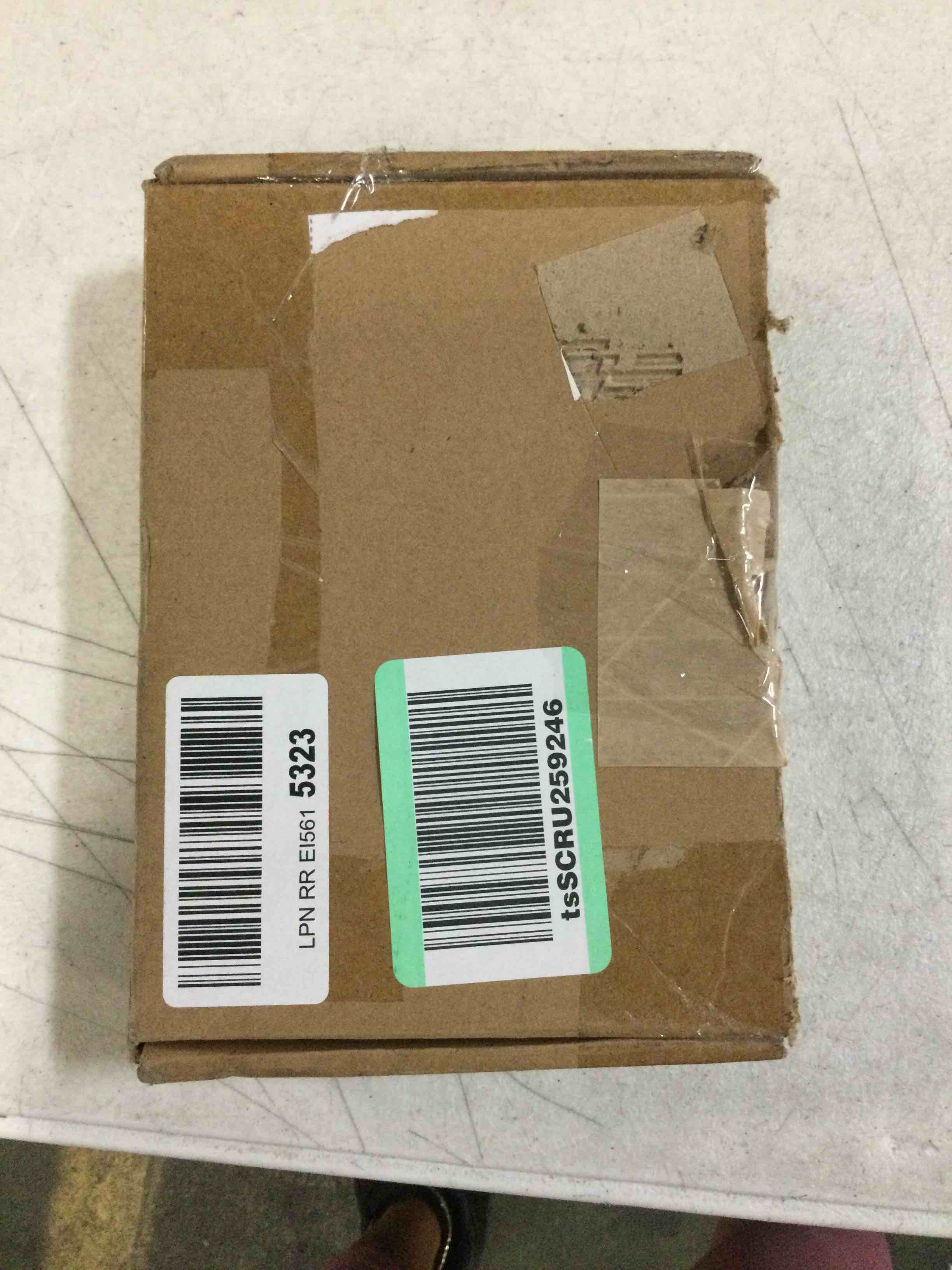 https://s3.amazonaws.com/lotting-images-prod/bidfta/BLU5439812_1698431383694.jpeg