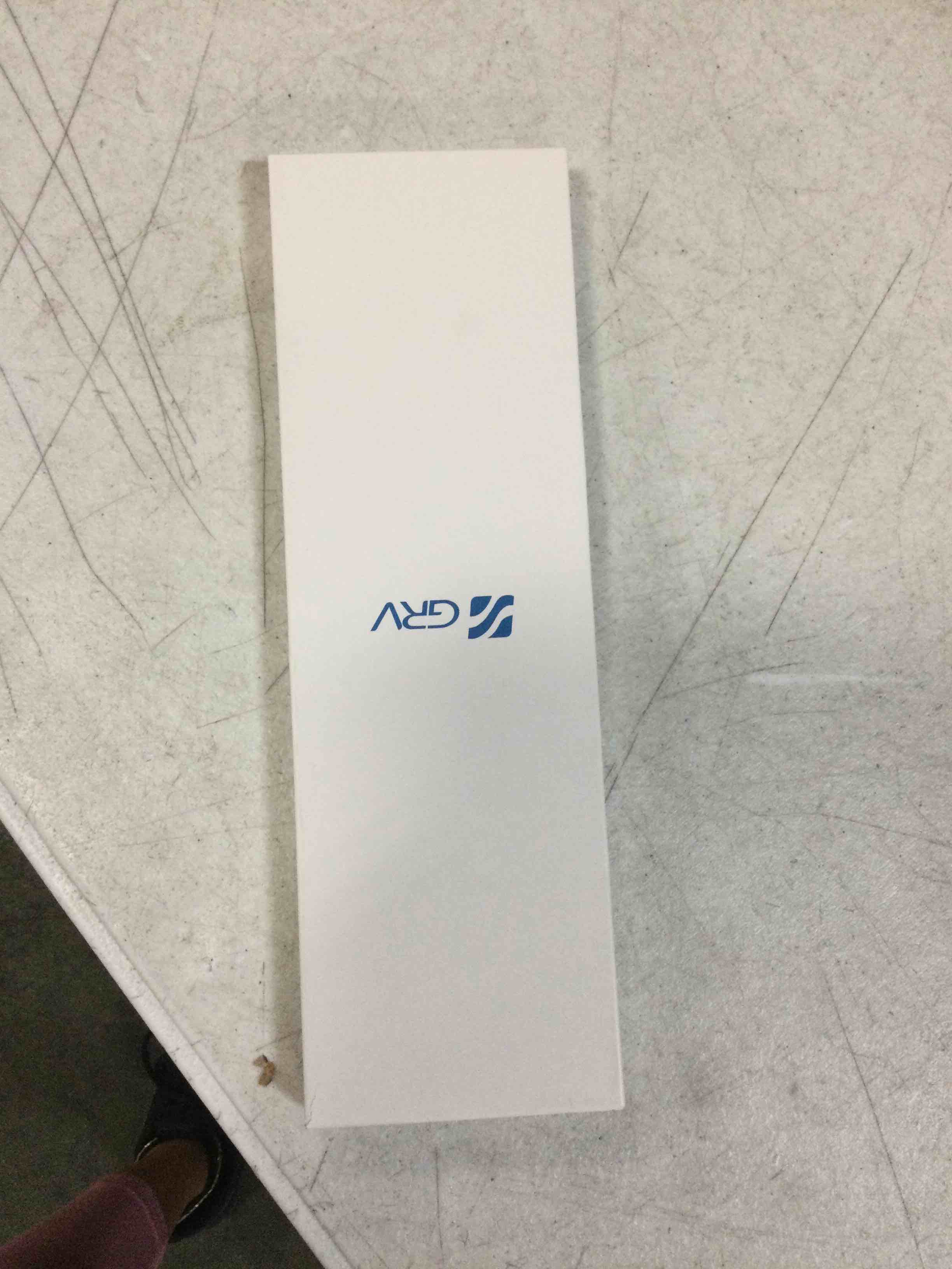 https://s3.amazonaws.com/lotting-images-prod/bidfta/BLU5439839_1698431772085.jpeg