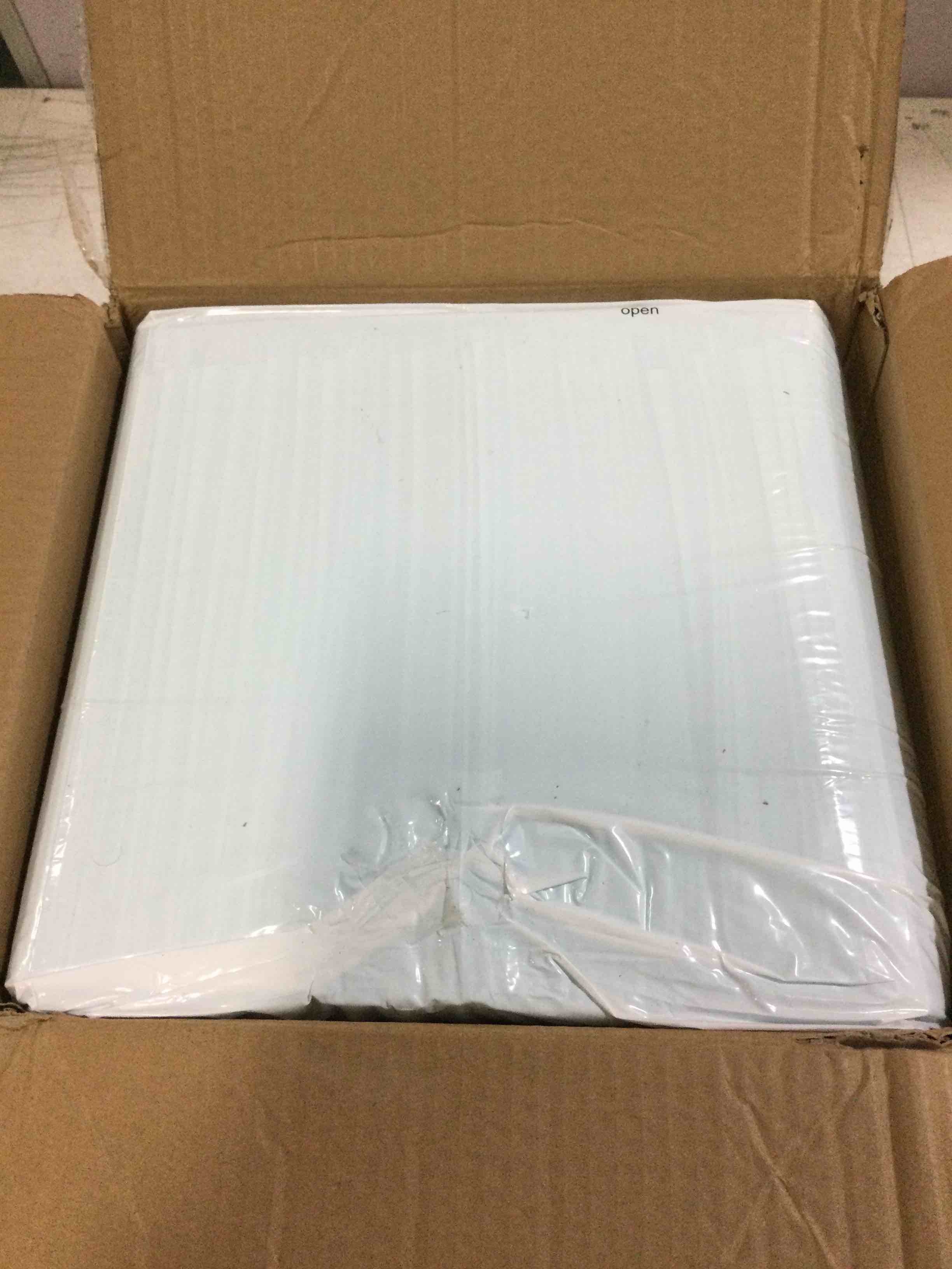 https://s3.amazonaws.com/lotting-images-prod/bidfta/BLU5440759_1699273490898.jpeg