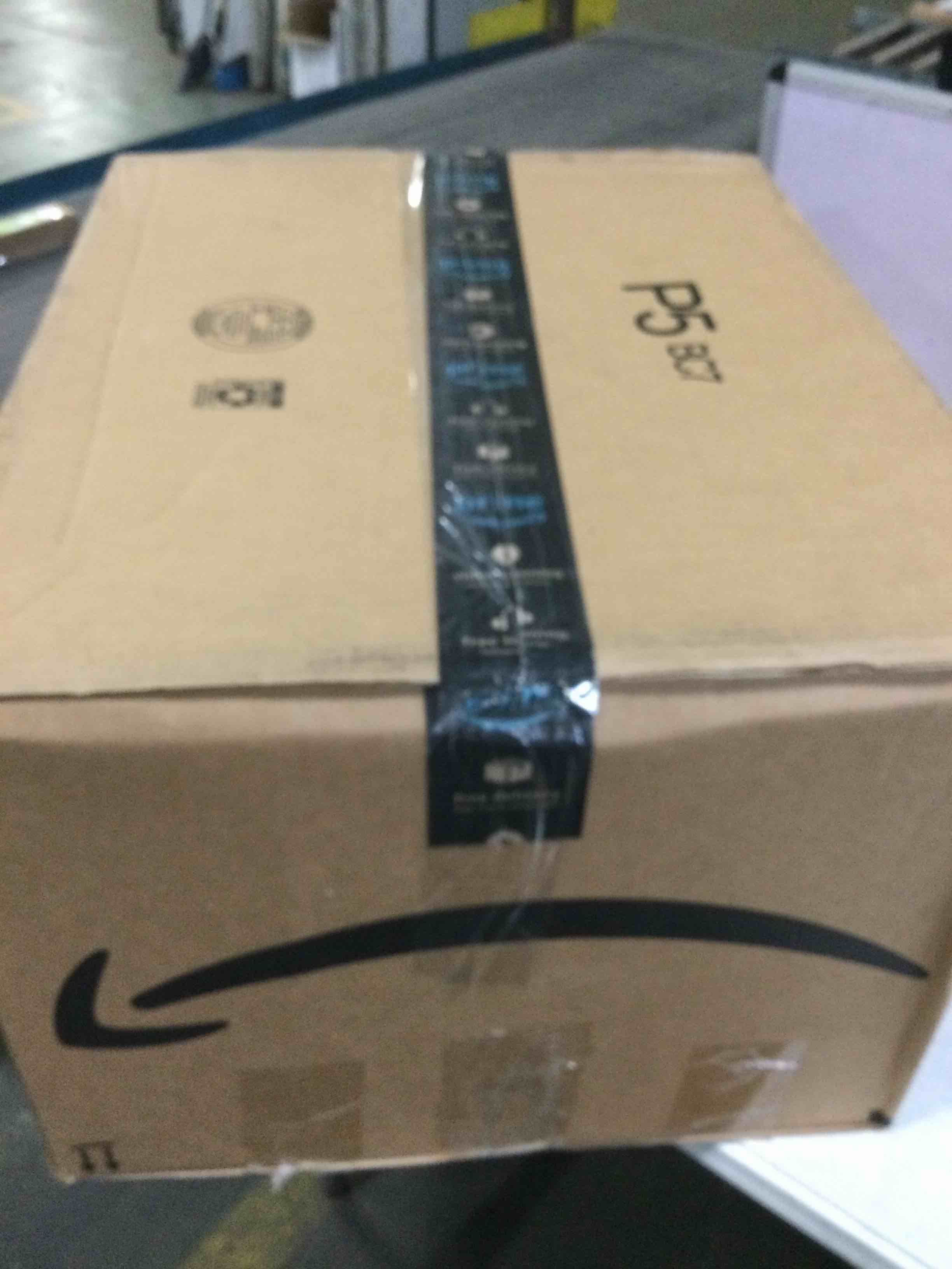 https://s3.amazonaws.com/lotting-images-prod/bidfta/BLU5440779_1699276727923.jpeg