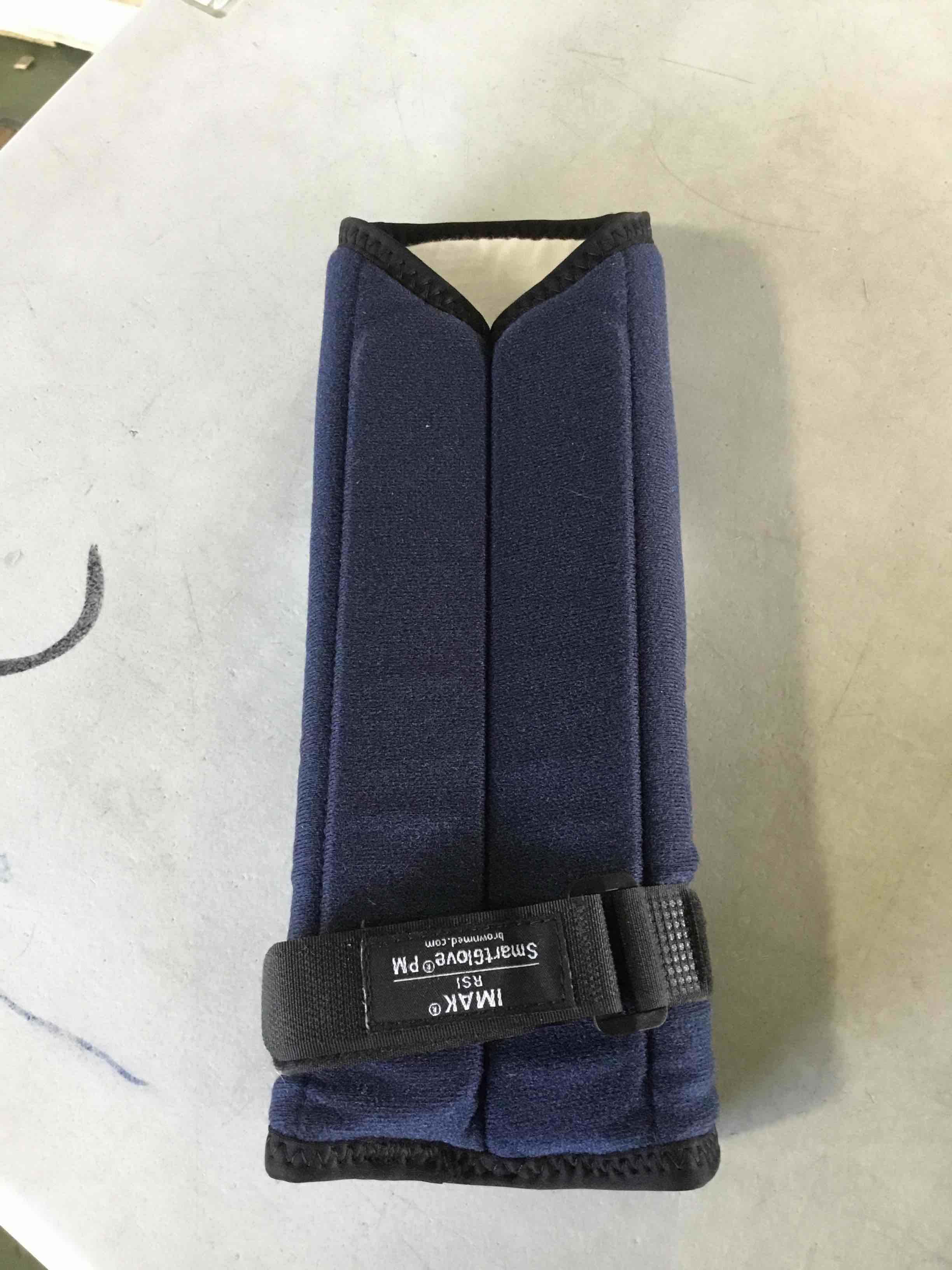 https://s3.amazonaws.com/lotting-images-prod/bidfta/BLU5441343_1698938156484.jpeg
