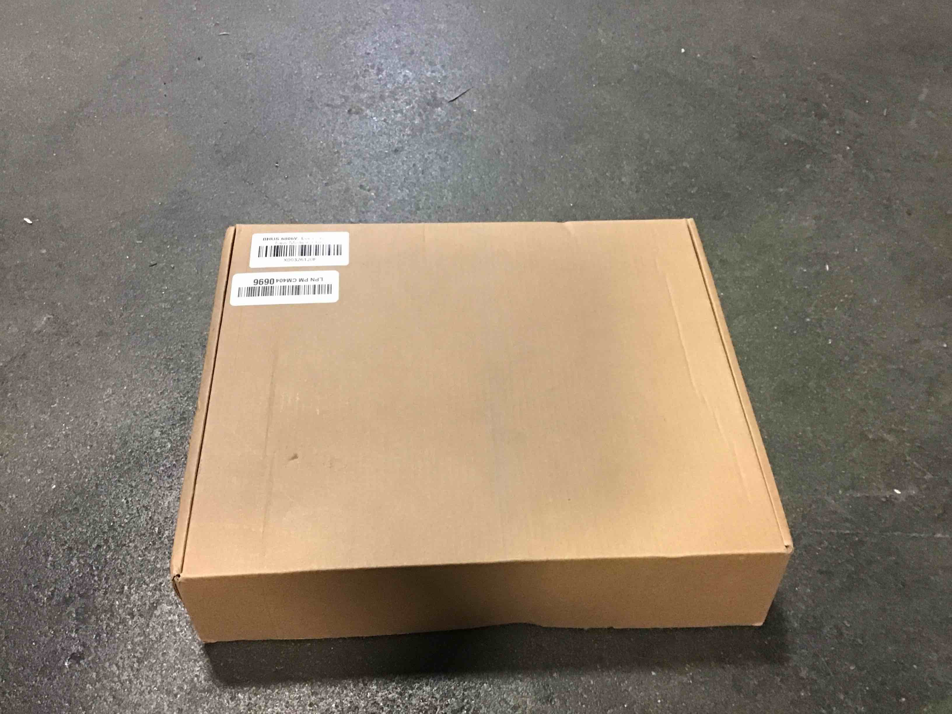 https://s3.amazonaws.com/lotting-images-prod/bidfta/BLU5442140_1700140737289.jpeg