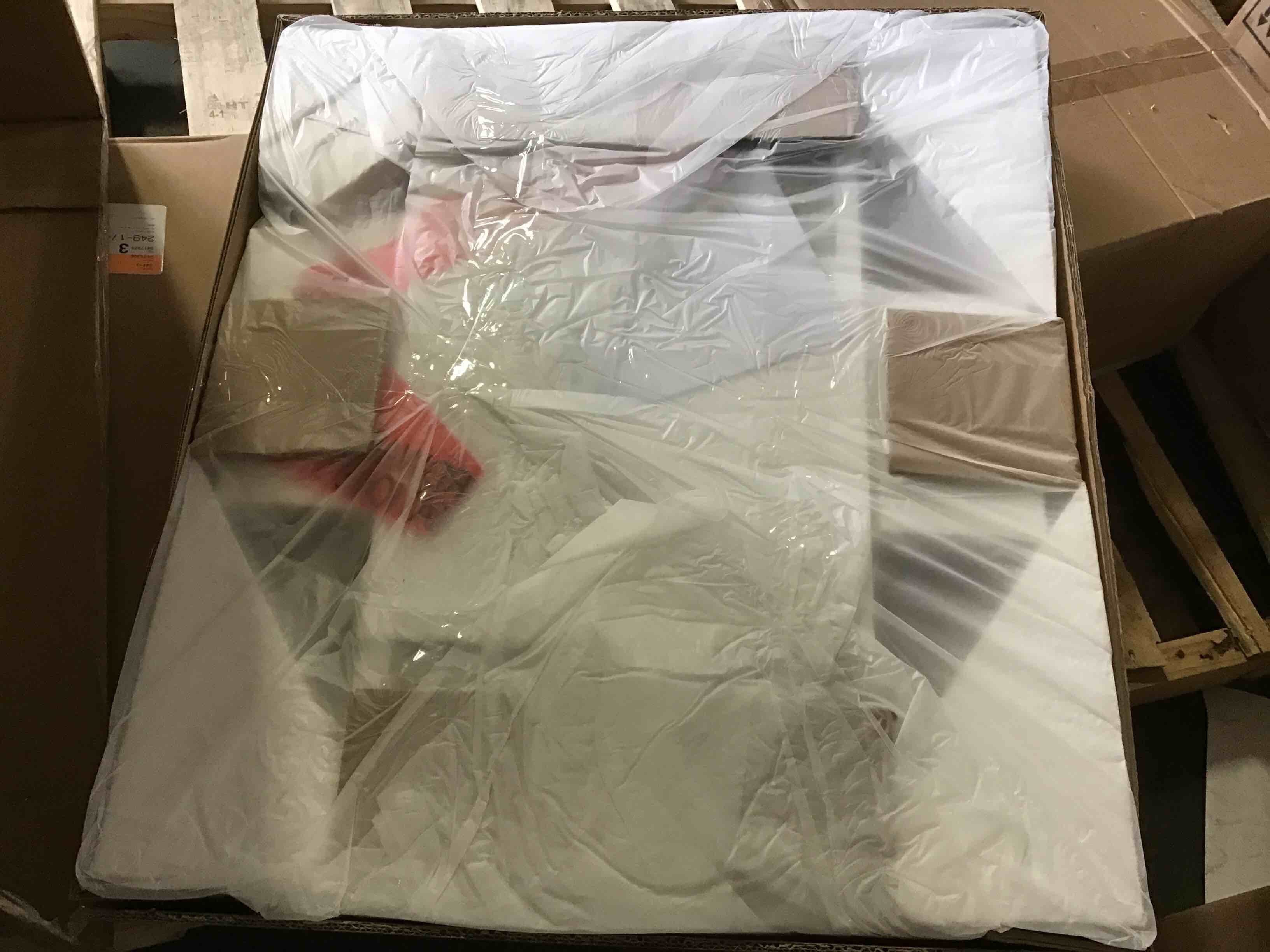 https://s3.amazonaws.com/lotting-images-prod/bidfta/BLU5443640_1699298972745.jpeg